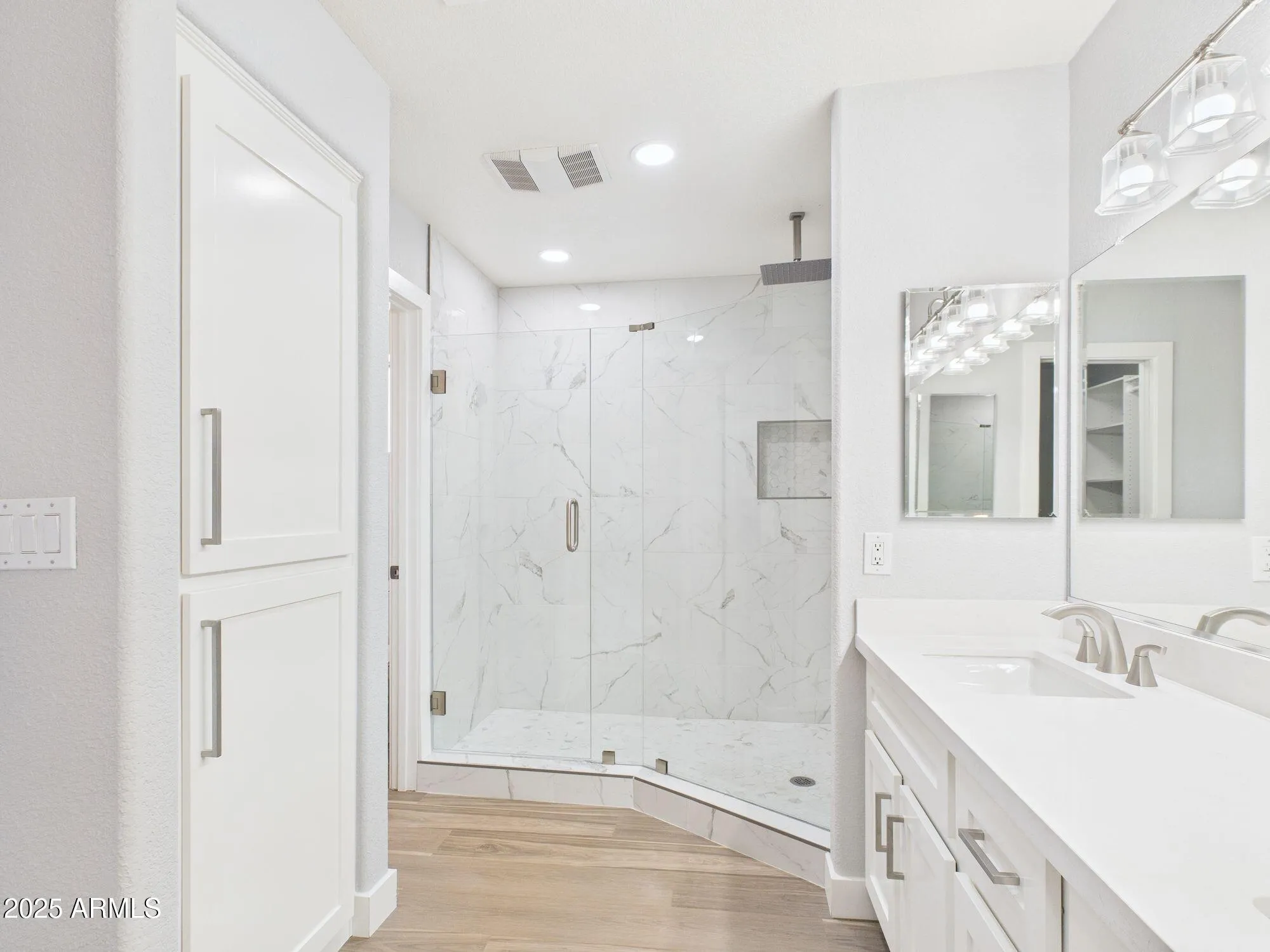 Property Slideshow image 21 of 45 | 2222 s yellow wood, Mesa, AZ, 85209