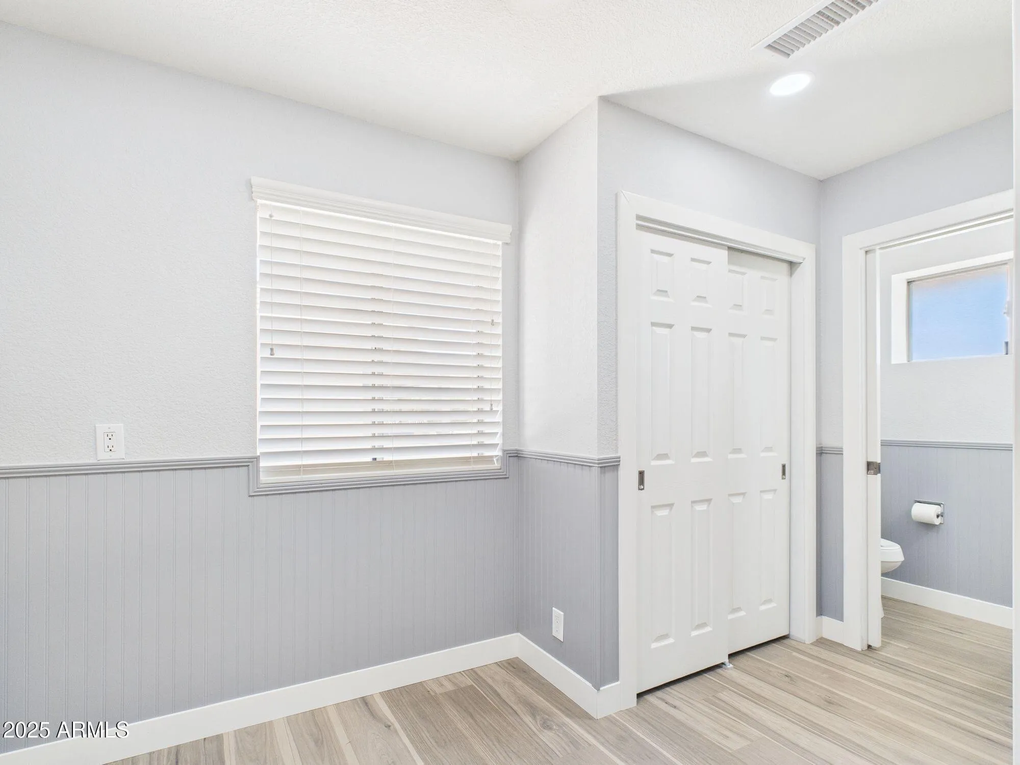 Property Slideshow image 16 of 45 | 2222 s yellow wood, Mesa, AZ, 85209