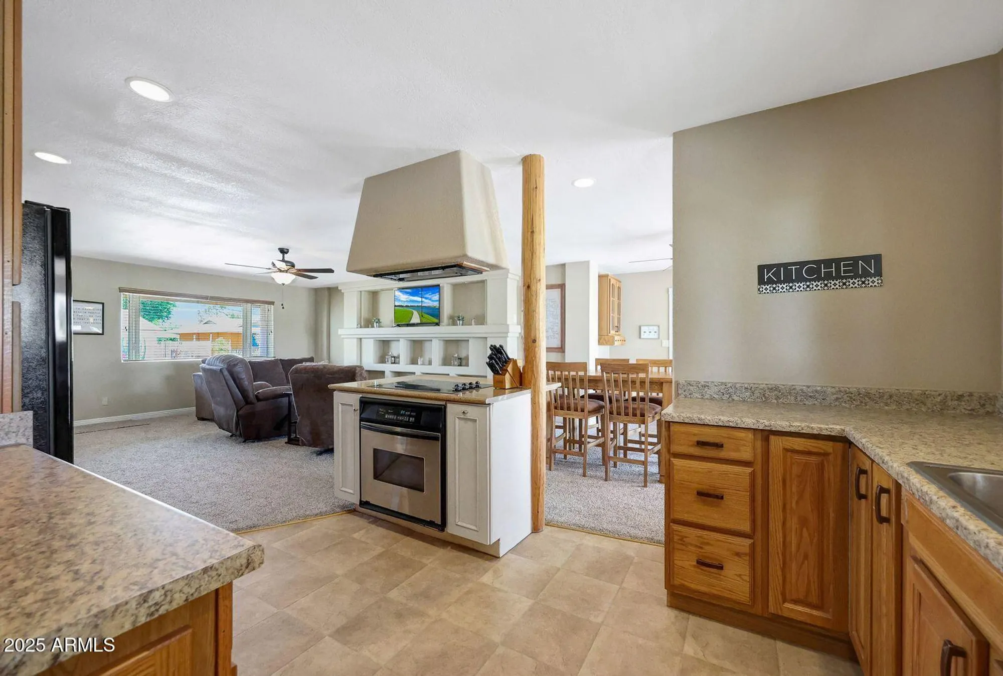 Property Slideshow image 9 of 39 | 10848 w crosby dr, Sun City, AZ, 85351