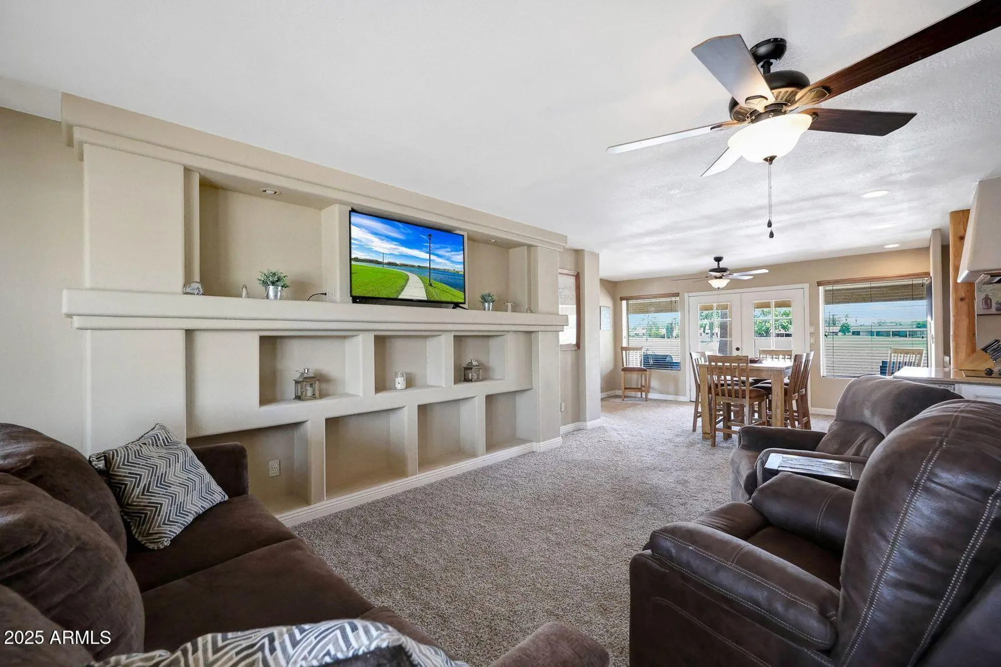 Property Slideshow image 5 of 39 | 10848 w crosby dr, Sun City, AZ, 85351