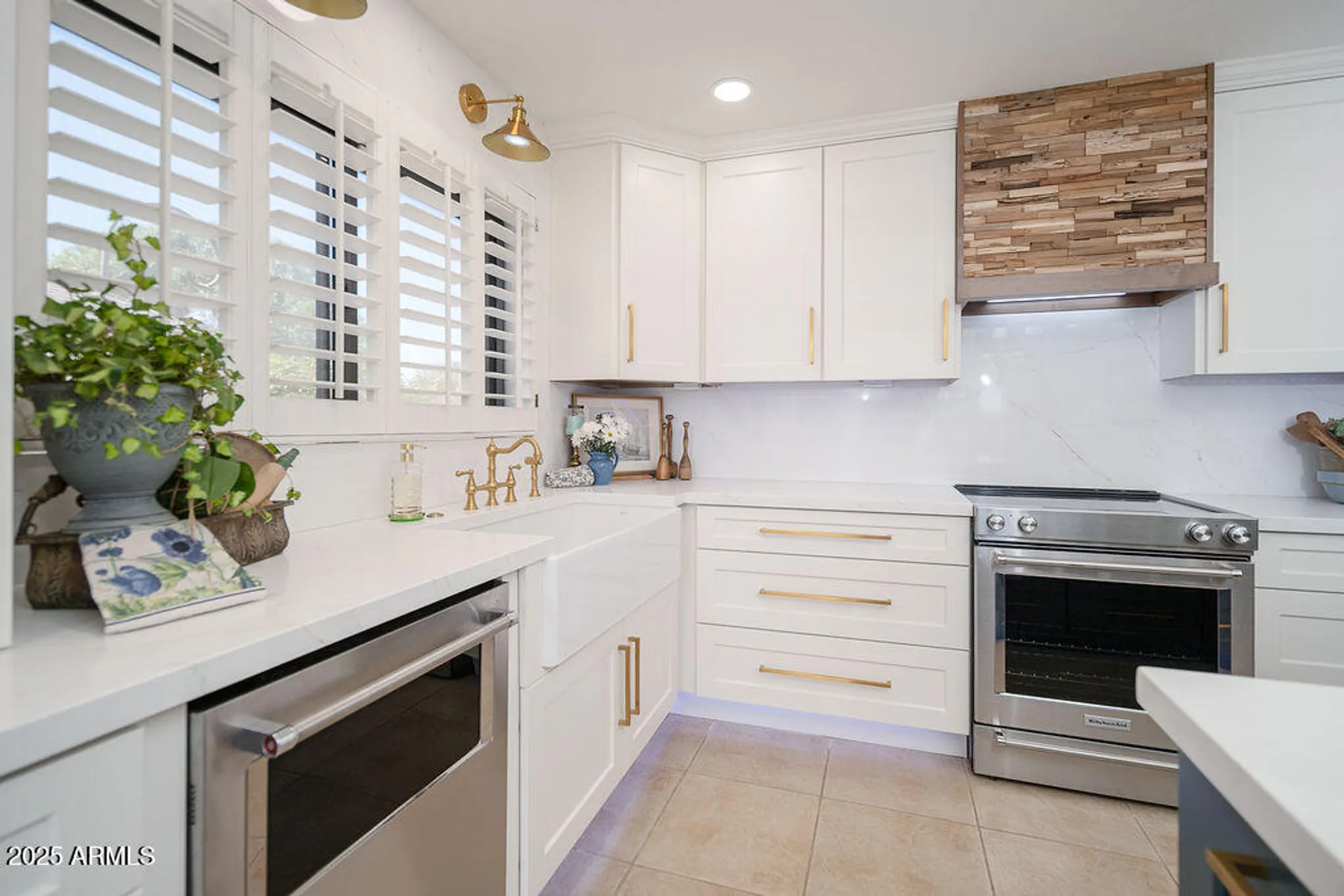 Property Slideshow image 6 of 50 | 18823 n 97th ln, Peoria, AZ, 85382