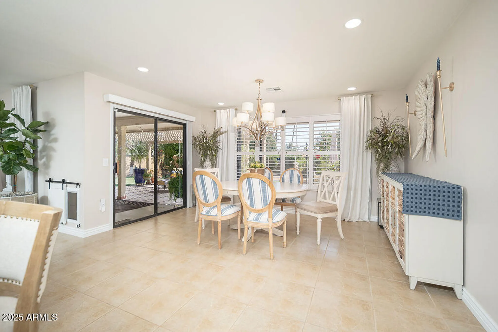 Property Slideshow image 15 of 50 | 18823 n 97th ln, Peoria, AZ, 85382