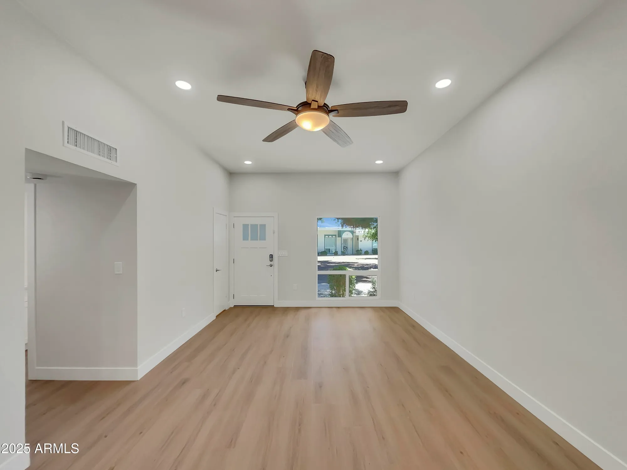 Property Slideshow image 3 of 24 | 13433 n emberwood dr, Sun City, AZ, 85351