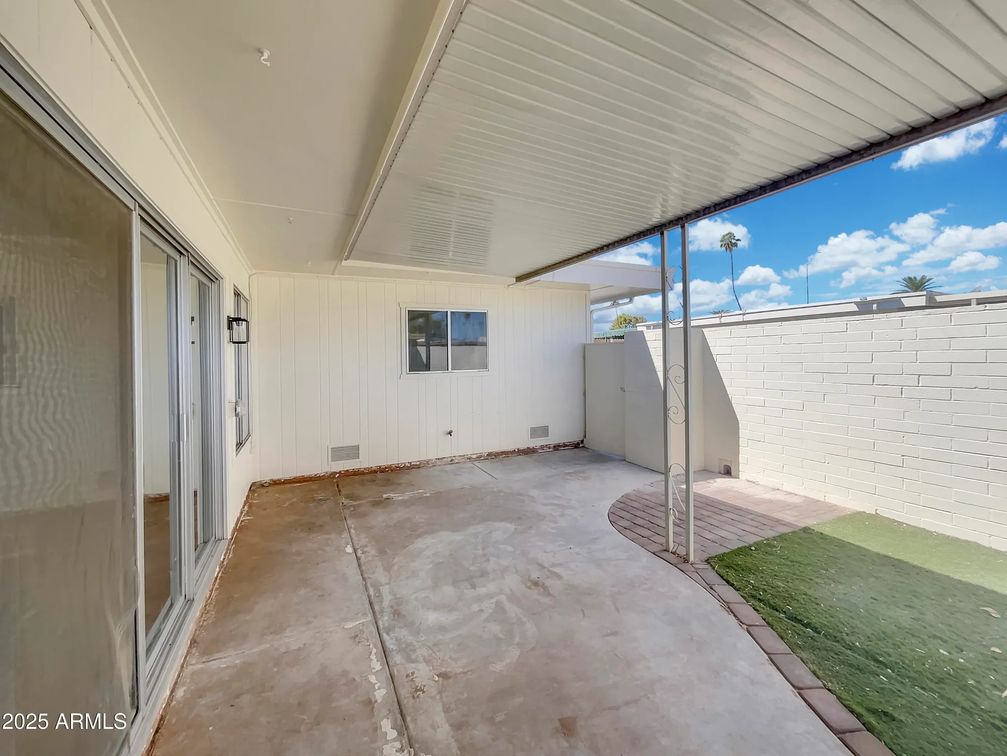 Property Slideshow image 8 of 24 | 13433 n emberwood dr, Sun City, AZ, 85351