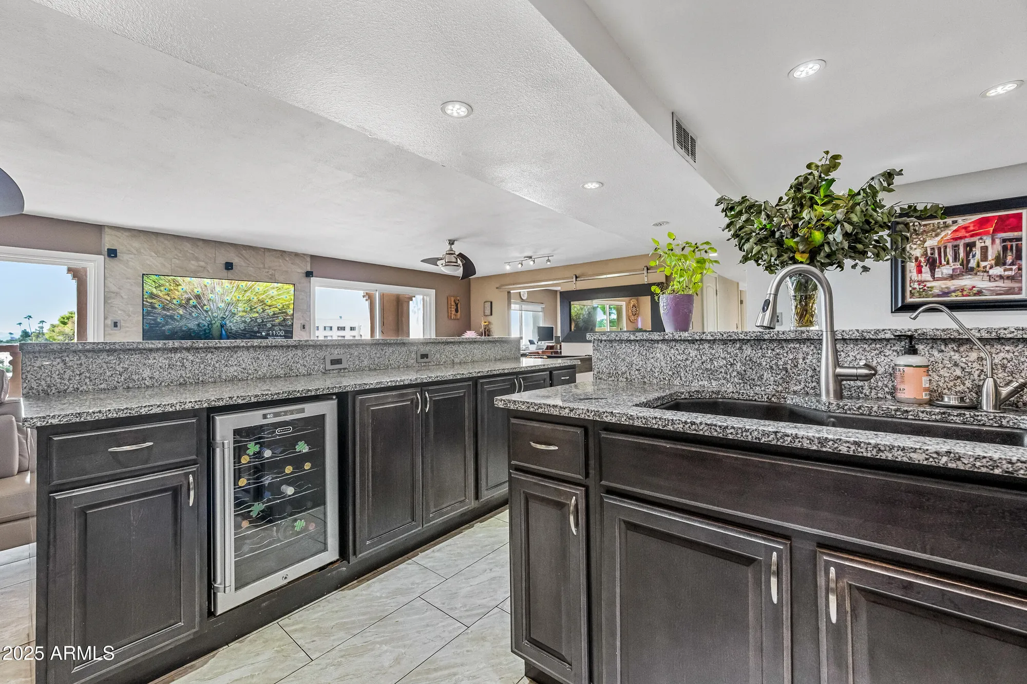Property Slideshow image 19 of 91 | 7940 e camelback rd unit 411, Scottsdale, AZ, 85251