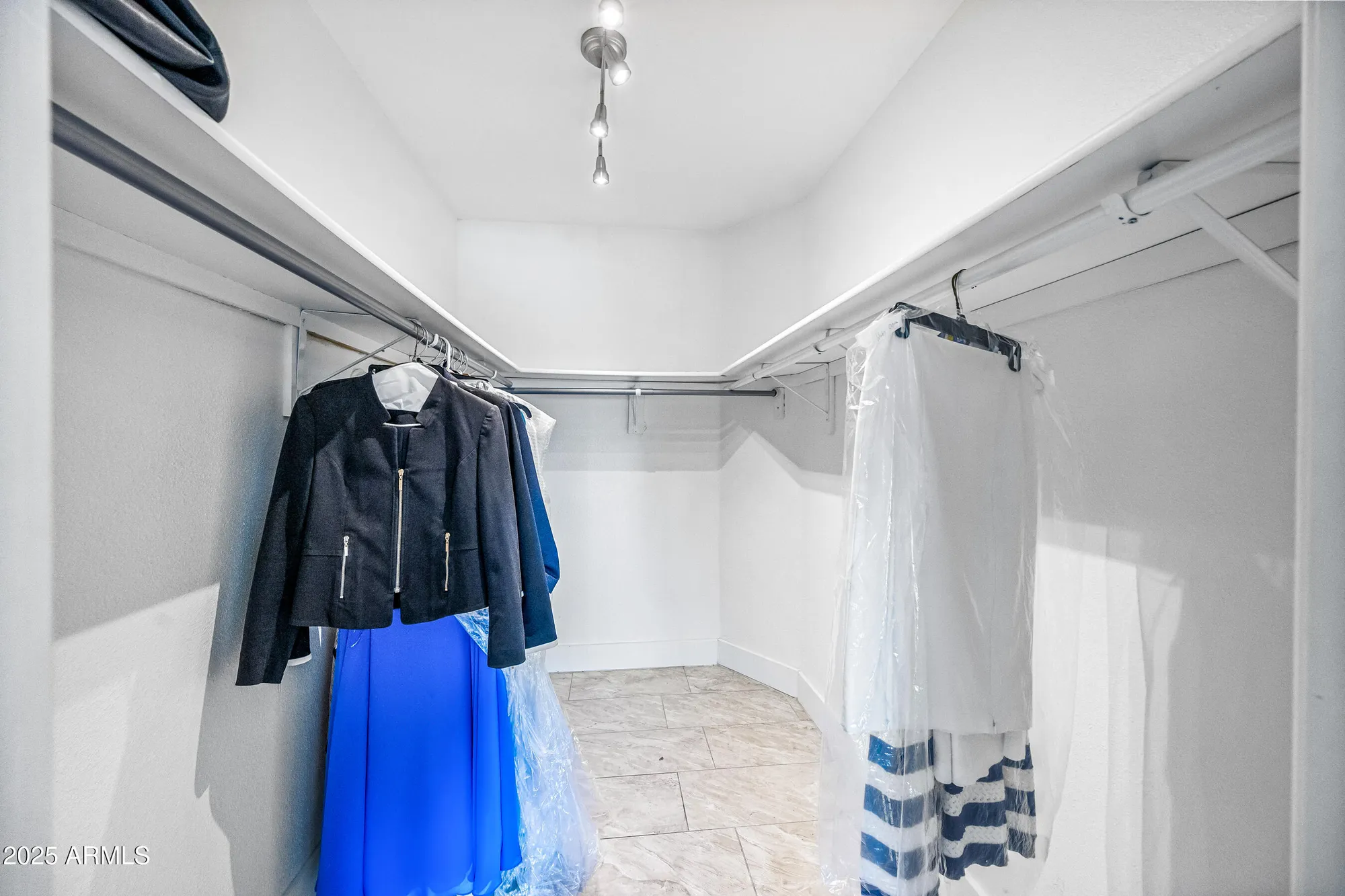 Property Slideshow image 37 of 91 | 7940 e camelback rd unit 411, Scottsdale, AZ, 85251