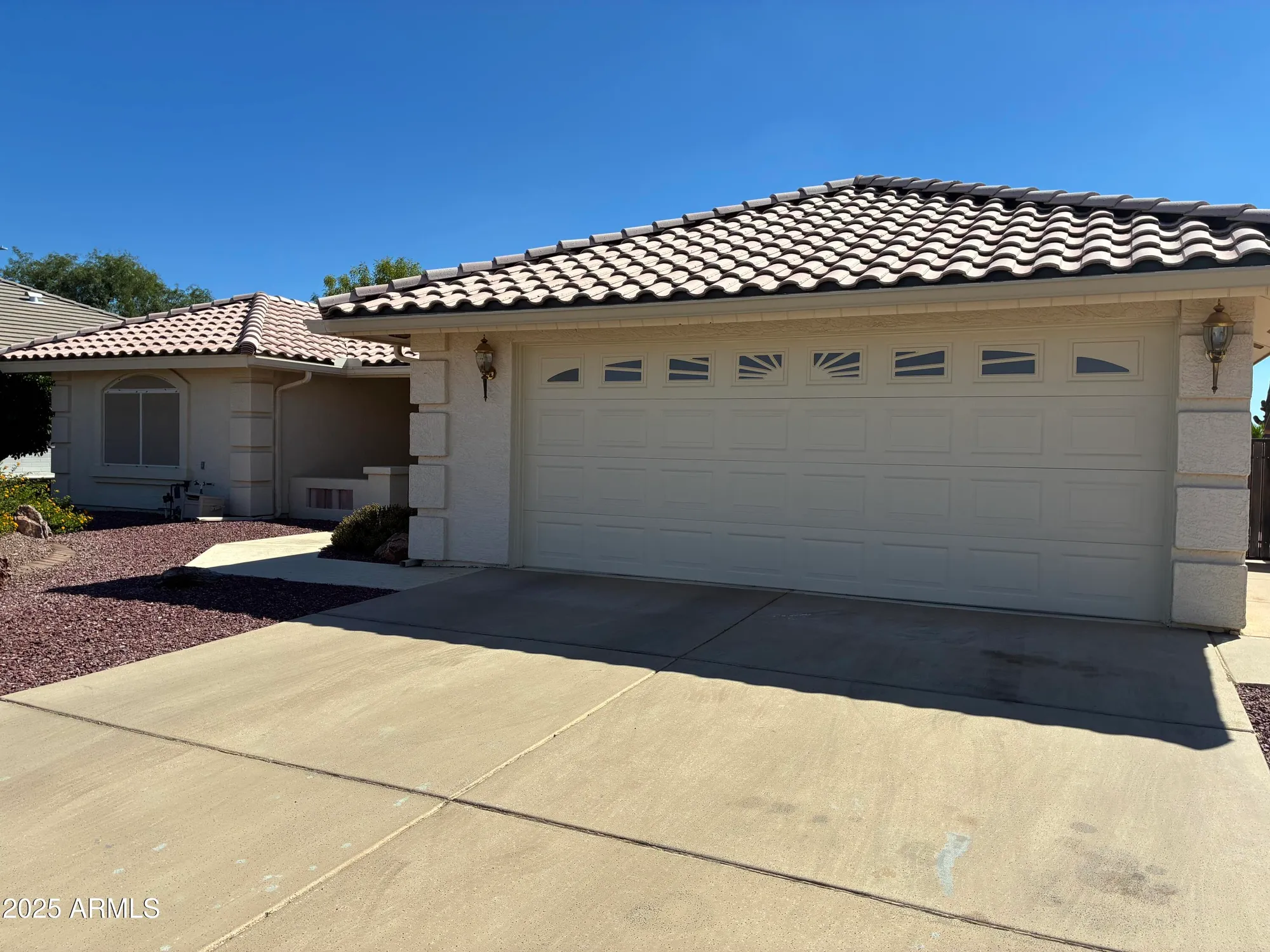 Property Slideshow image 2 of 32 | 11259 e medina ave, Mesa, AZ, 85209