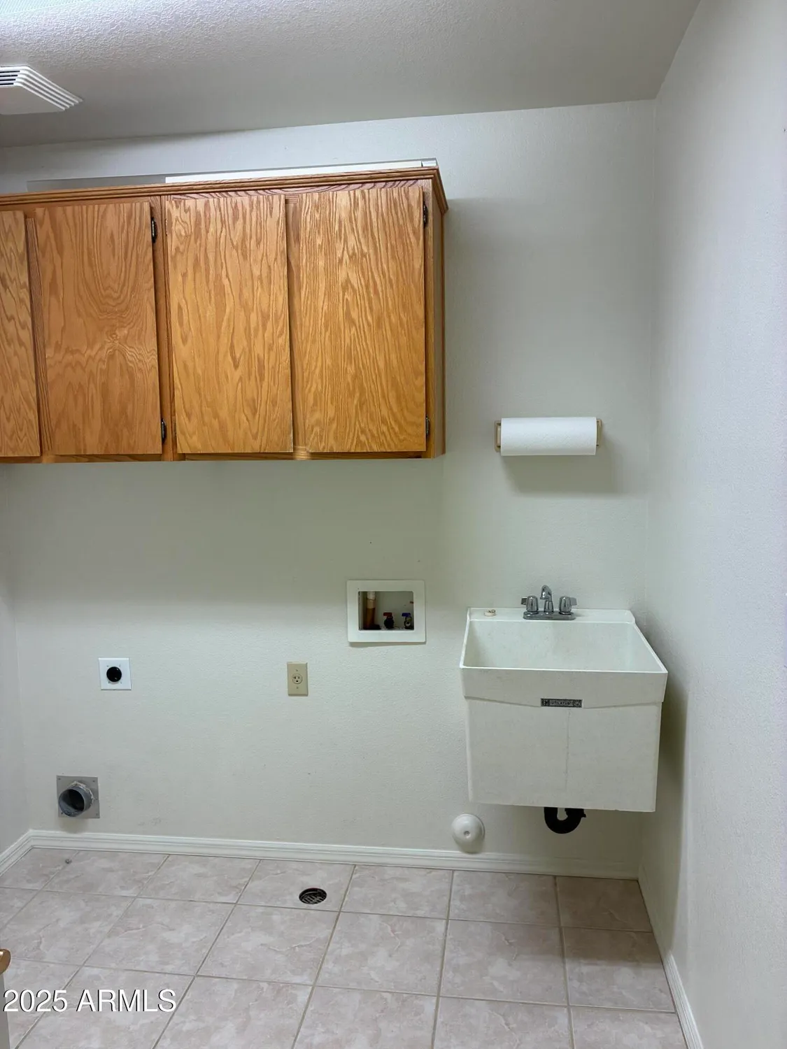 Property Slideshow image 26 of 32 | 11259 e medina ave, Mesa, AZ, 85209