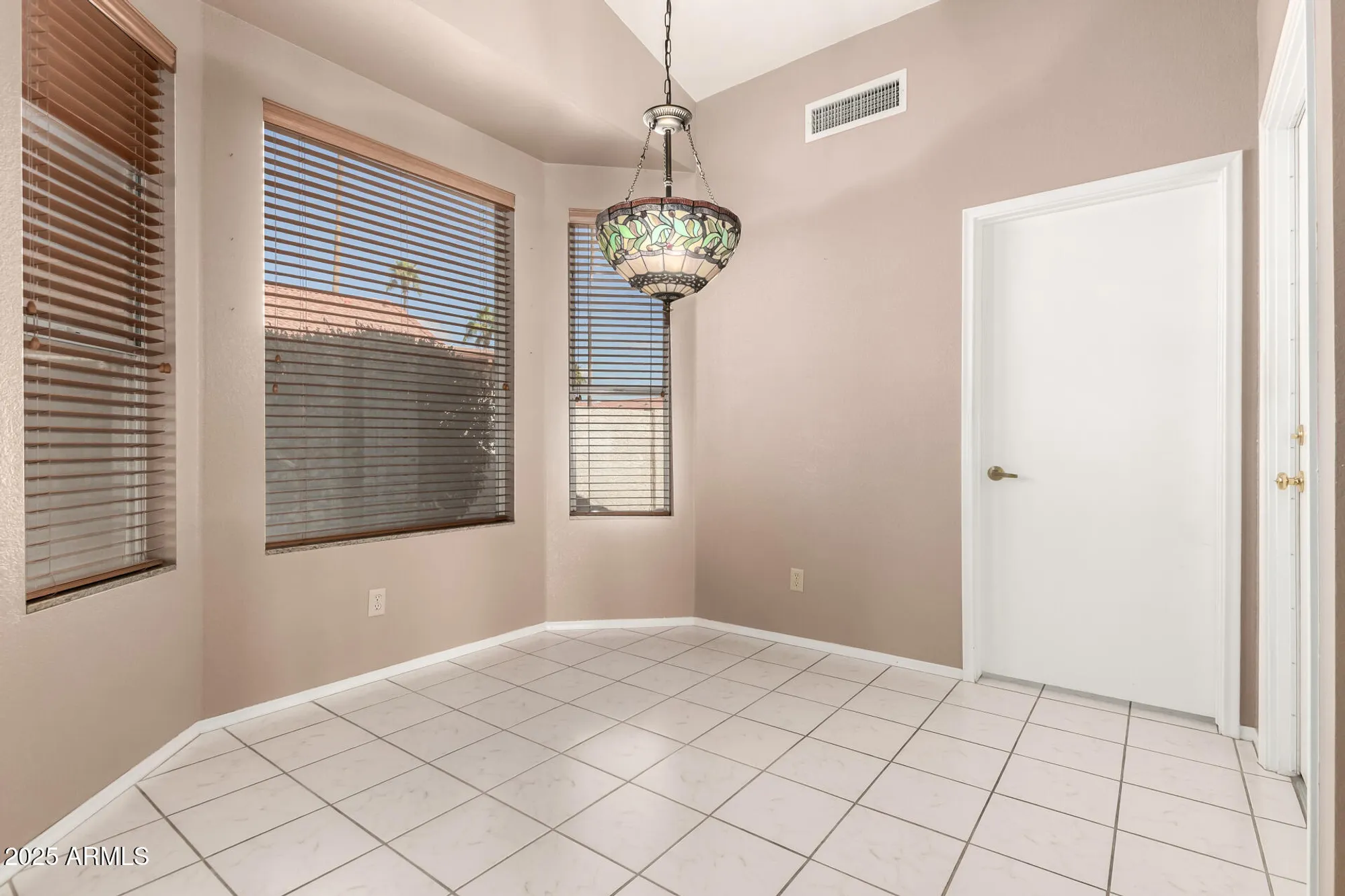 Property Slideshow image 4 of 18 | 6200 s championship dr, Chandler, AZ, 85249
