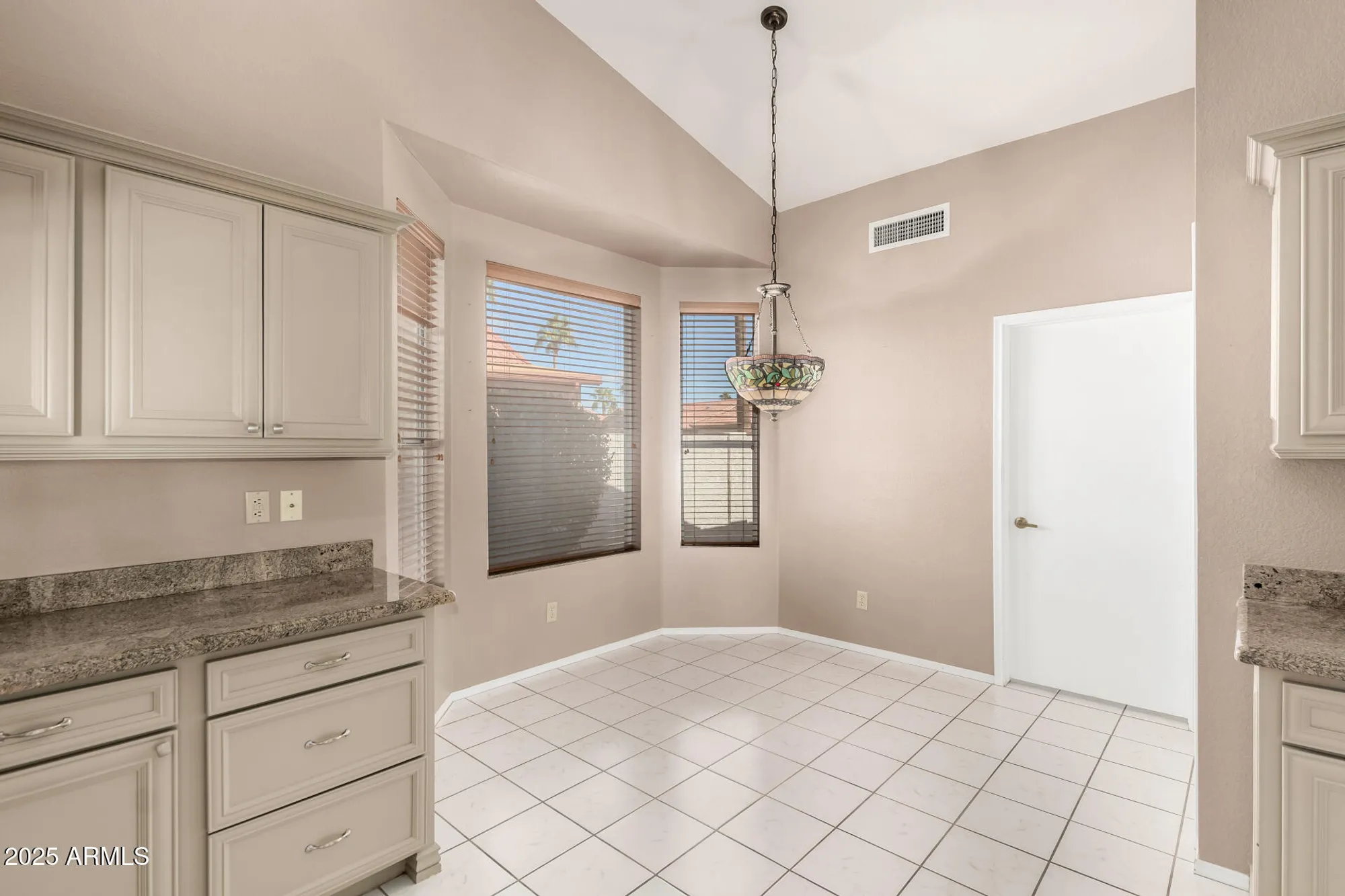 Property Slideshow image 5 of 18 | 6200 s championship dr, Chandler, AZ, 85249