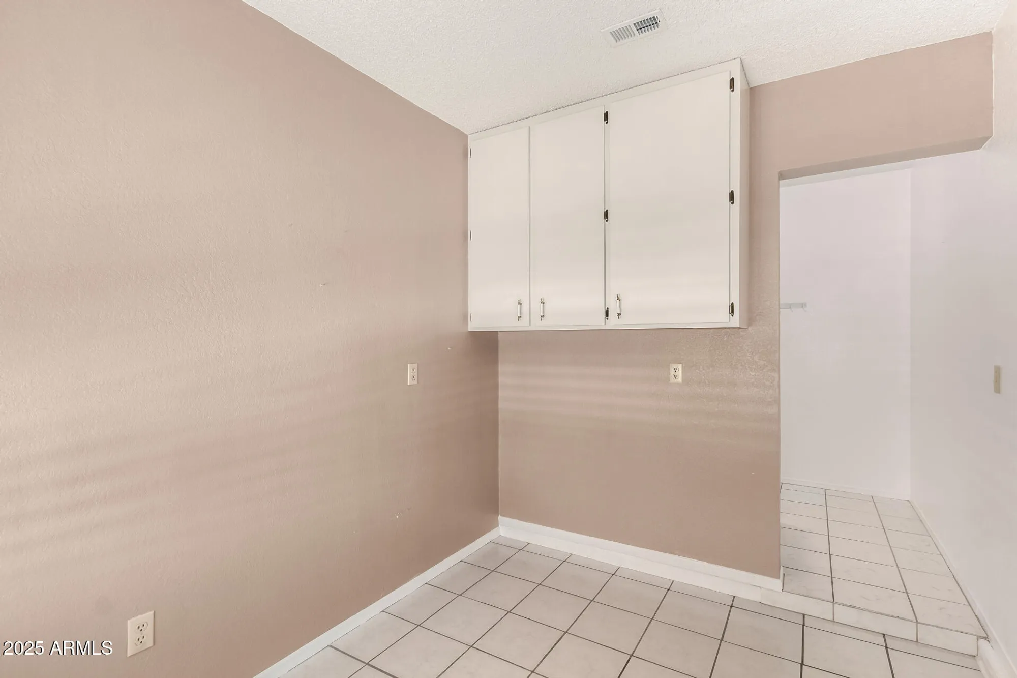 Property Slideshow image 14 of 18 | 6200 s championship dr, Chandler, AZ, 85249