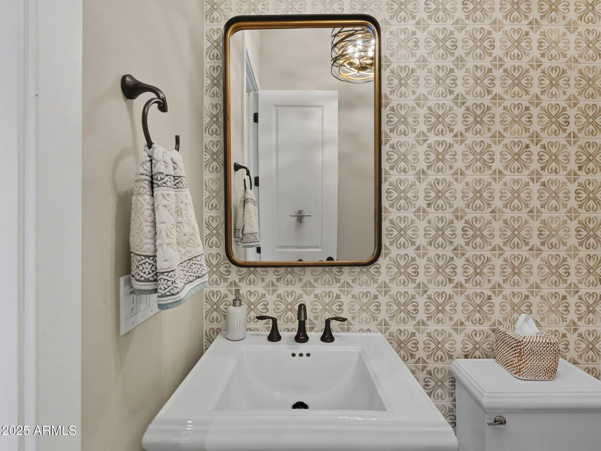 Property Slideshow image 9 of 79 | 103 e atacama ln, Queen Creek, AZ, 85140