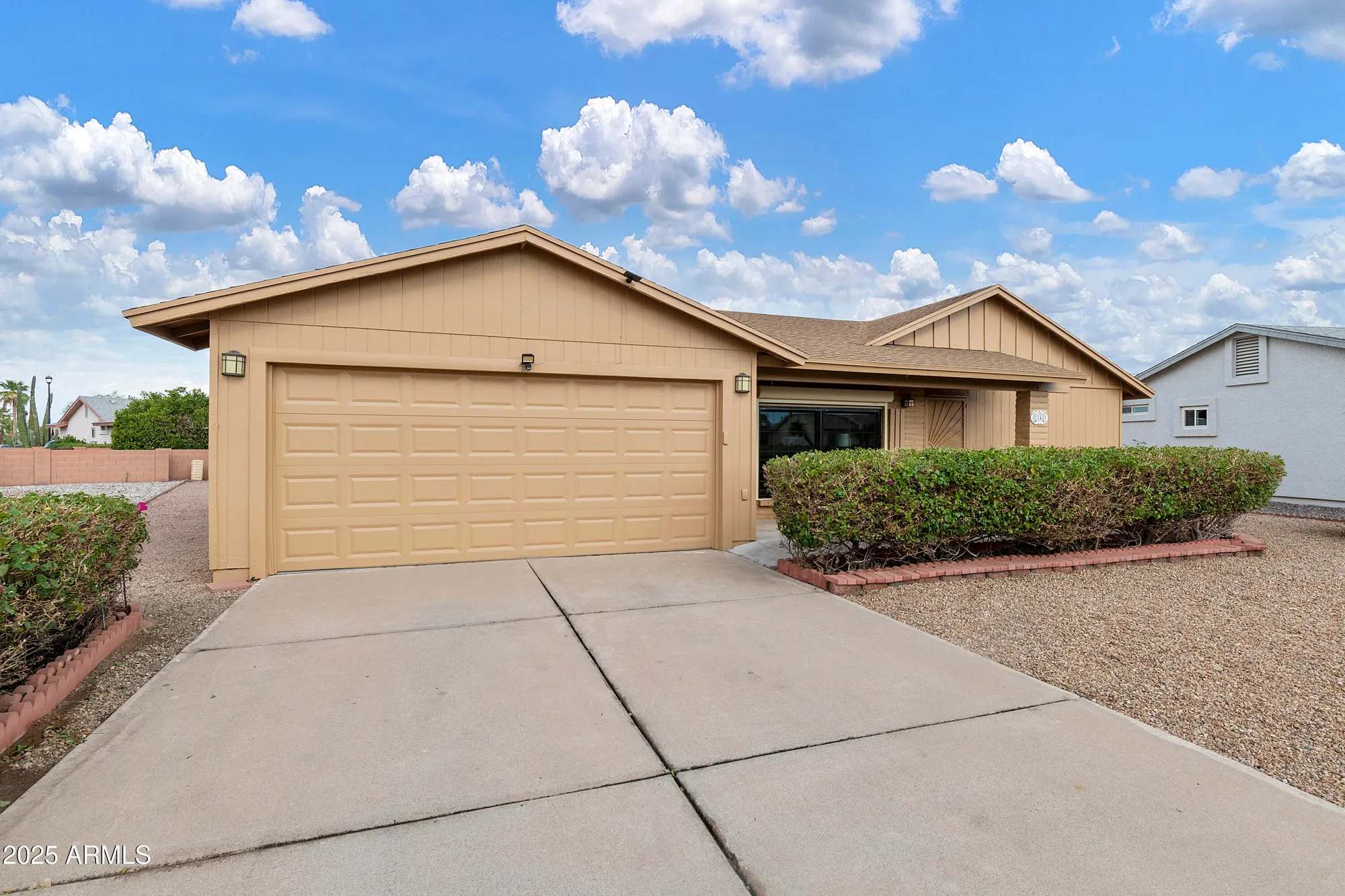 Property Slideshow image 1 of 52 | 1142 s 81st pl, Mesa, AZ, 85208