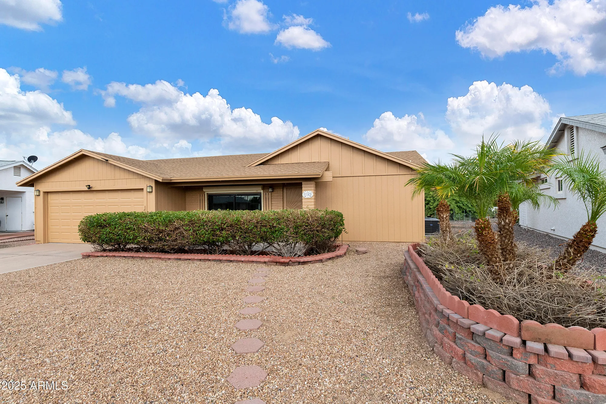 Property Slideshow image 2 of 52 | 1142 s 81st pl, Mesa, AZ, 85208