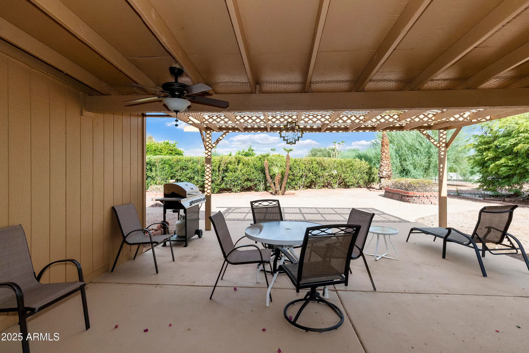 Property Slideshow image 27 of 52 | 1142 s 81st pl, Mesa, AZ, 85208