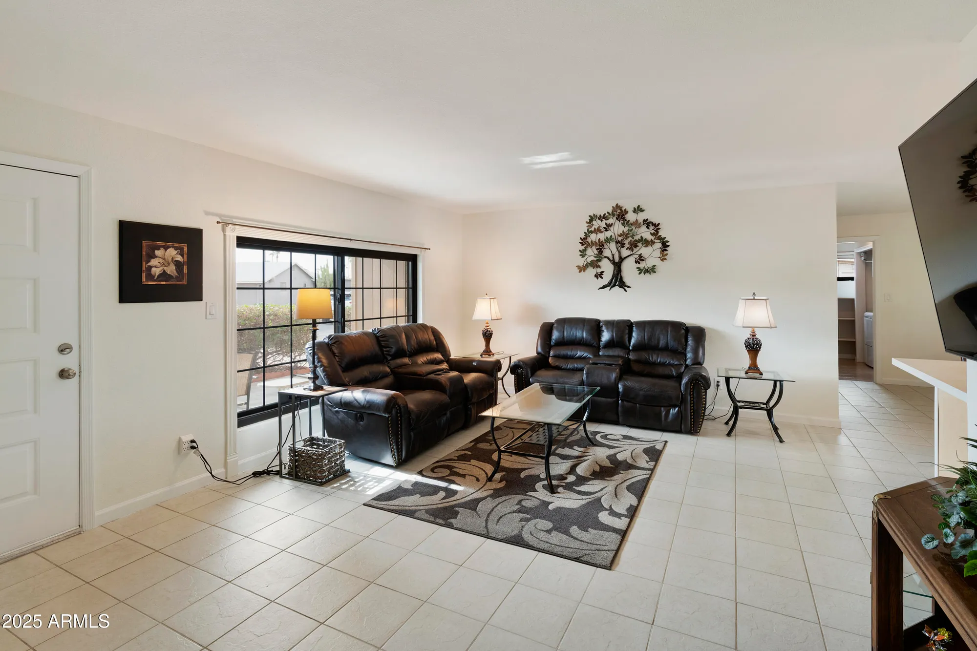 Property Slideshow image 11 of 52 | 1142 s 81st pl, Mesa, AZ, 85208