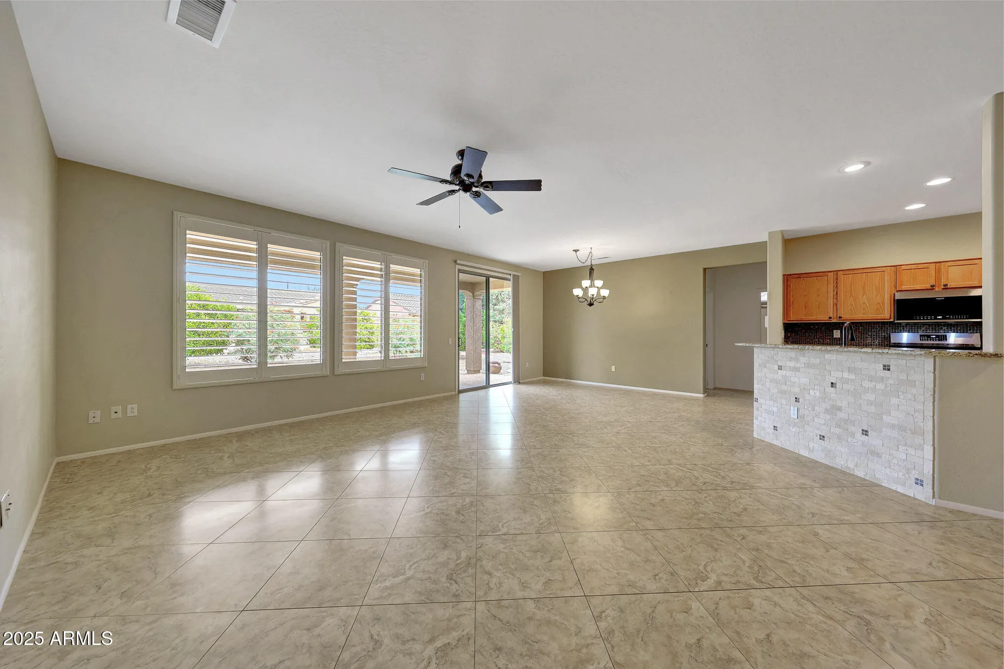 Property Slideshow image 8 of 42 | 16348 w badger pass ln, Surprise, AZ, 85387