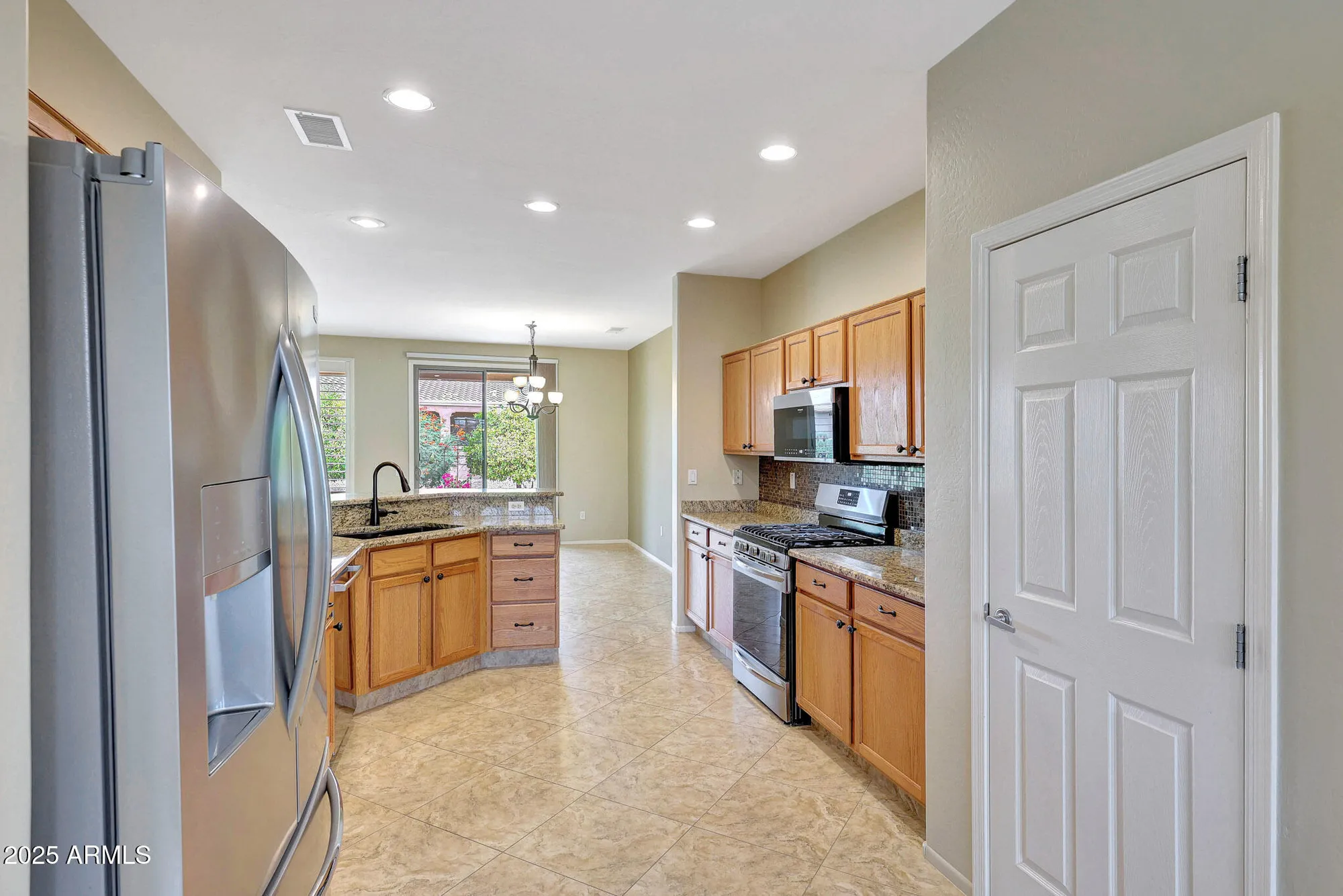 Property Slideshow image 14 of 42 | 16348 w badger pass ln, Surprise, AZ, 85387