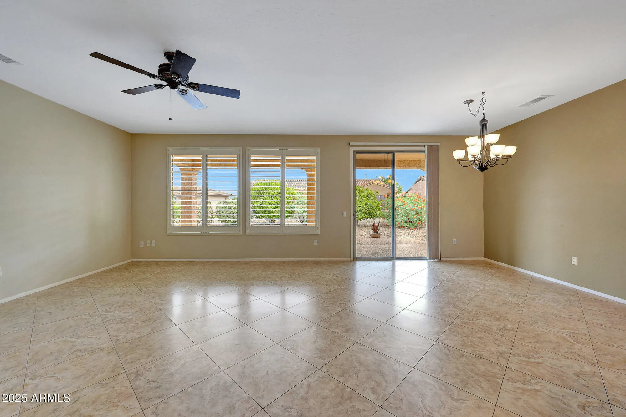 Property Slideshow image 10 of 42 | 16348 w badger pass ln, Surprise, AZ, 85387