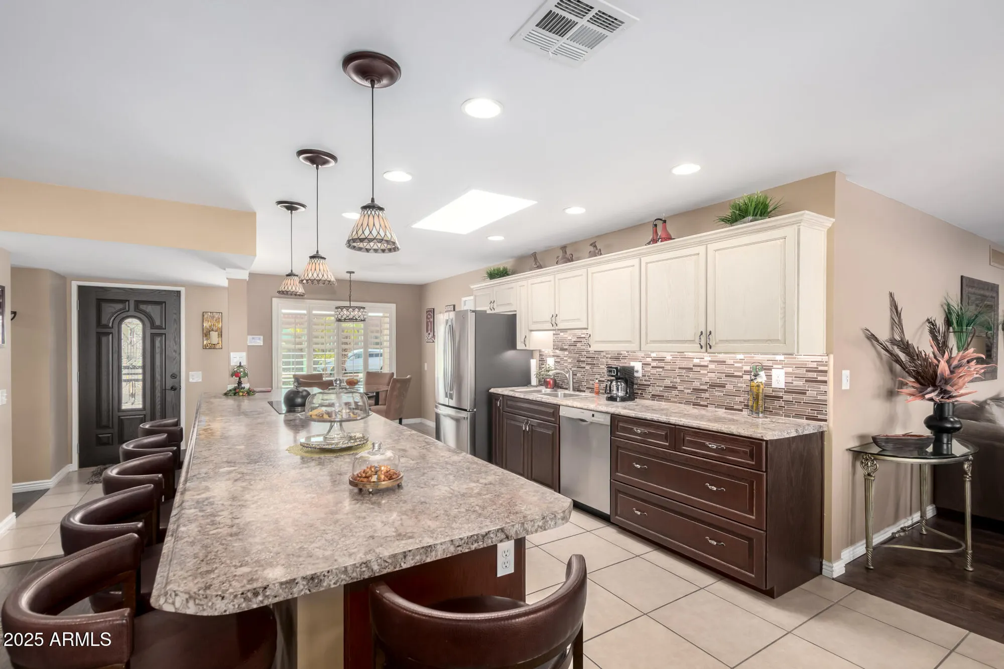 Property Slideshow image 5 of 40 | 11010 w acacia dr, Sun City, AZ, 85373