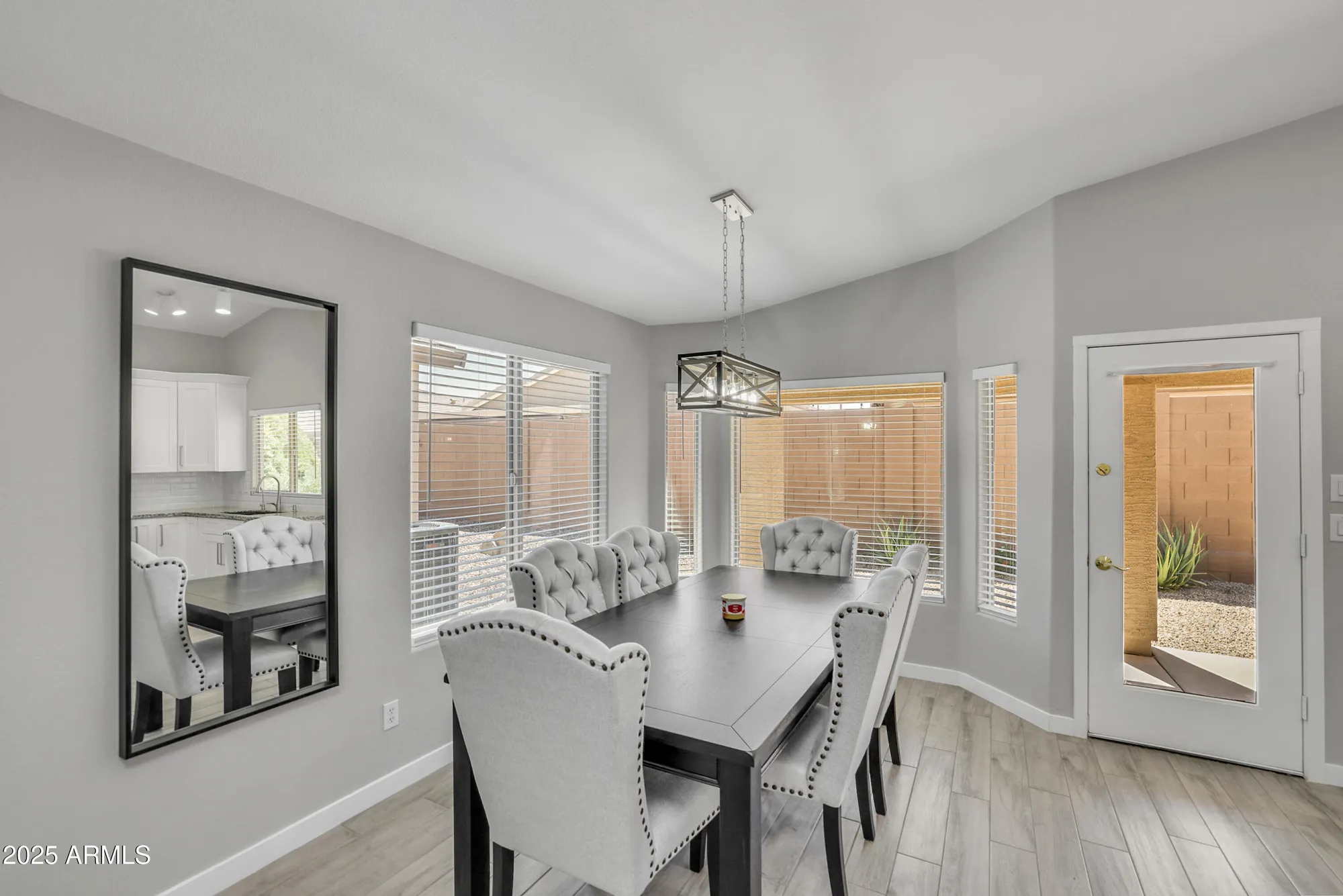 Property Slideshow image 3 of 28 | 3509 e hazeltine way, Chandler, AZ, 85249