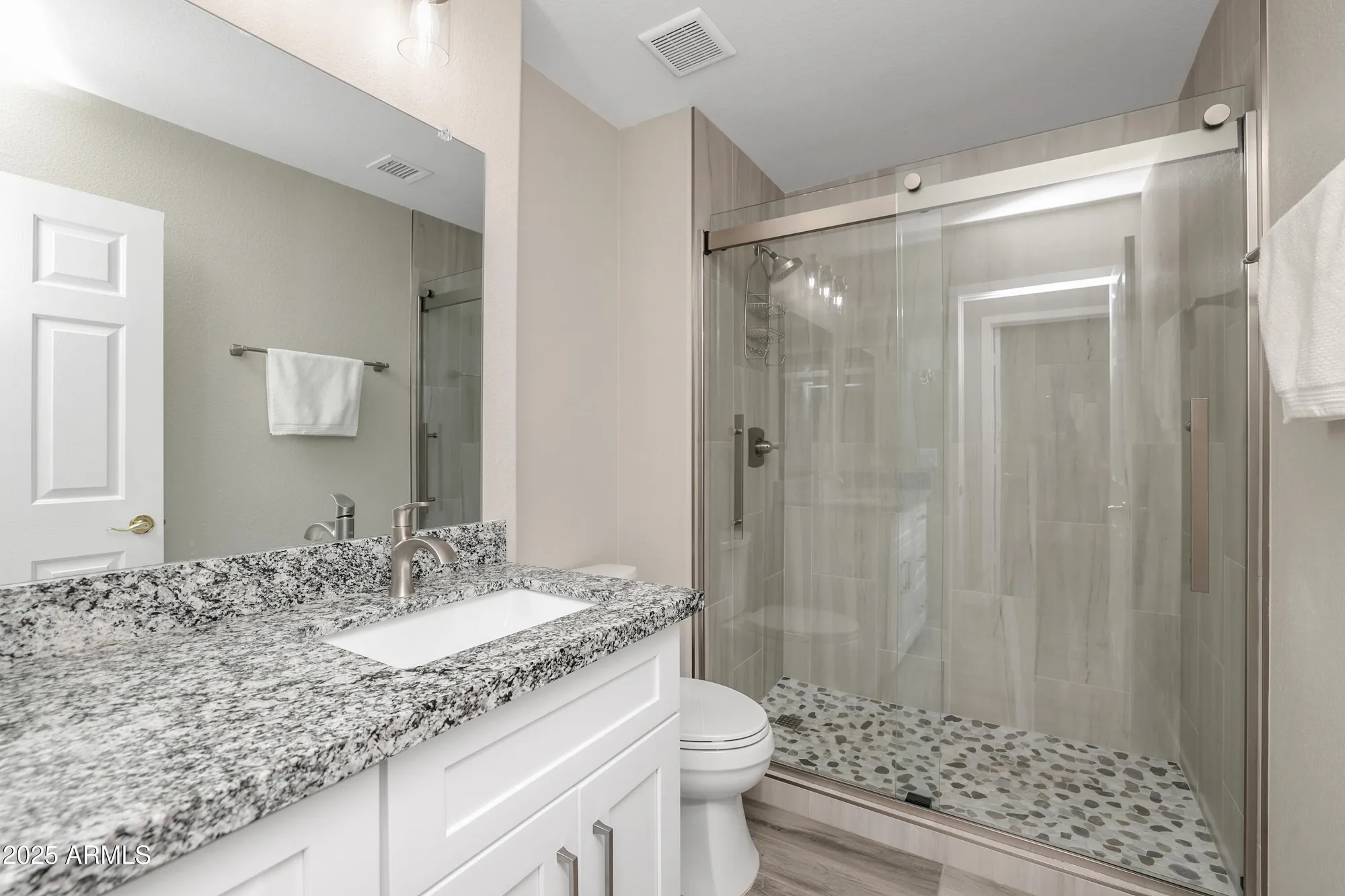 Property Slideshow image 11 of 28 | 3509 e hazeltine way, Chandler, AZ, 85249