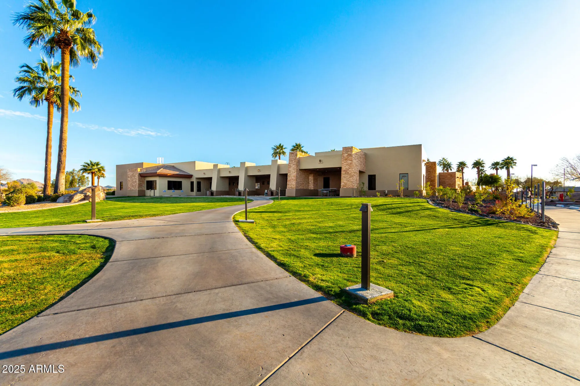 Property Slideshow image 16 of 28 | 3509 e hazeltine way, Chandler, AZ, 85249