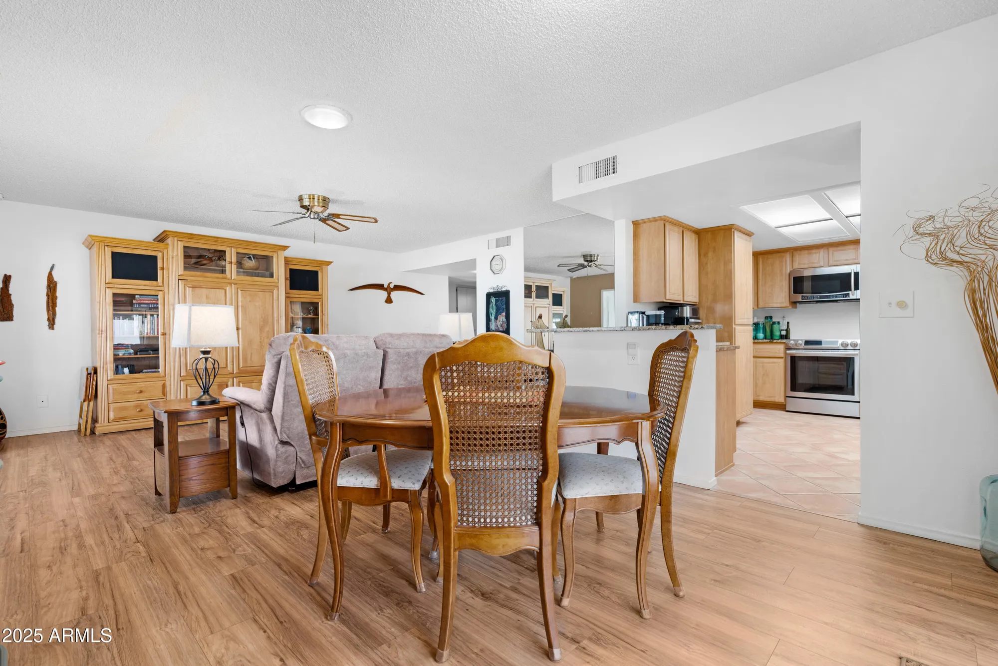 Property Slideshow image 14 of 36 | 26618 s pinewood dr, Sun Lakes, AZ, 85248