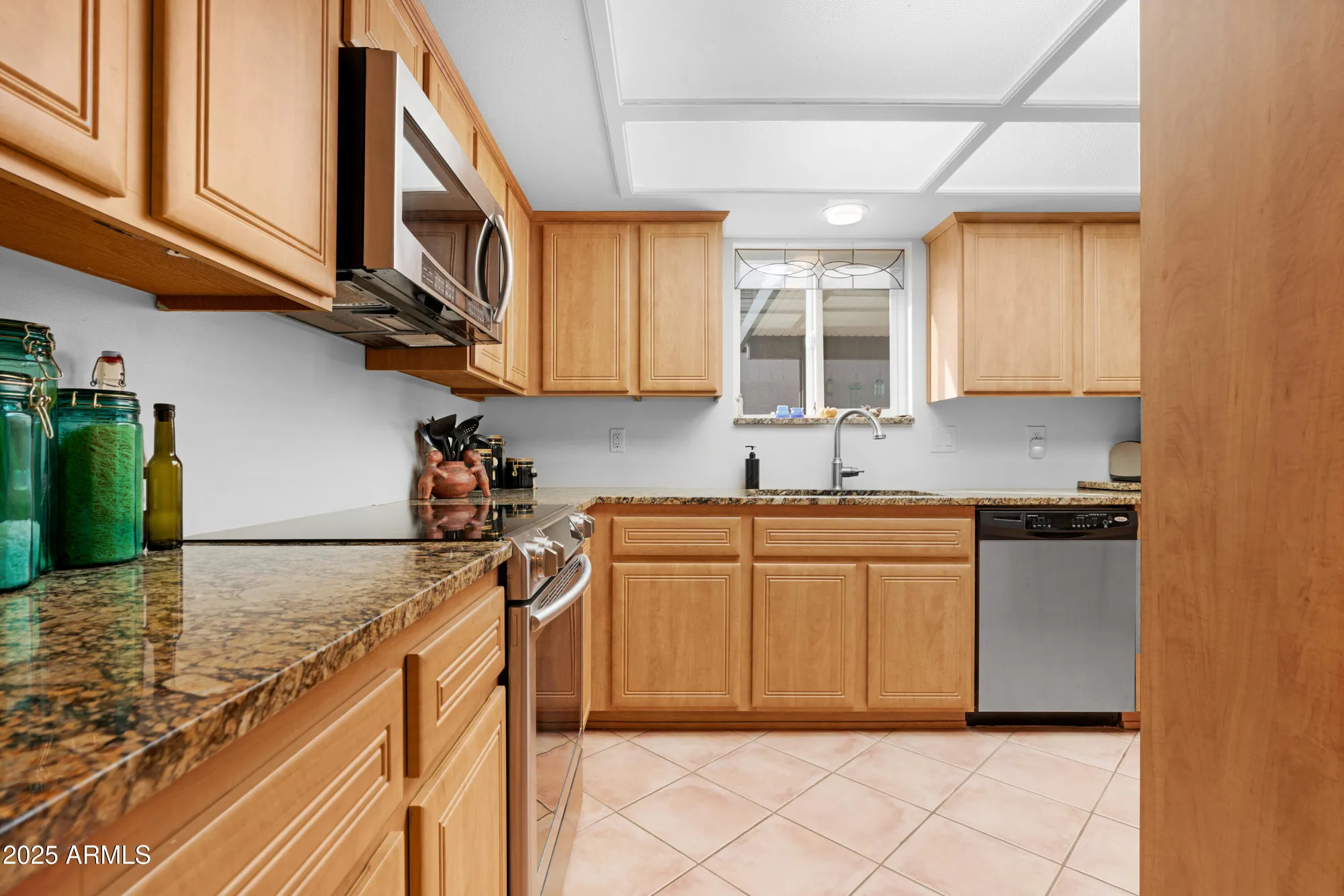 Property Slideshow image 11 of 36 | 26618 s pinewood dr, Sun Lakes, AZ, 85248