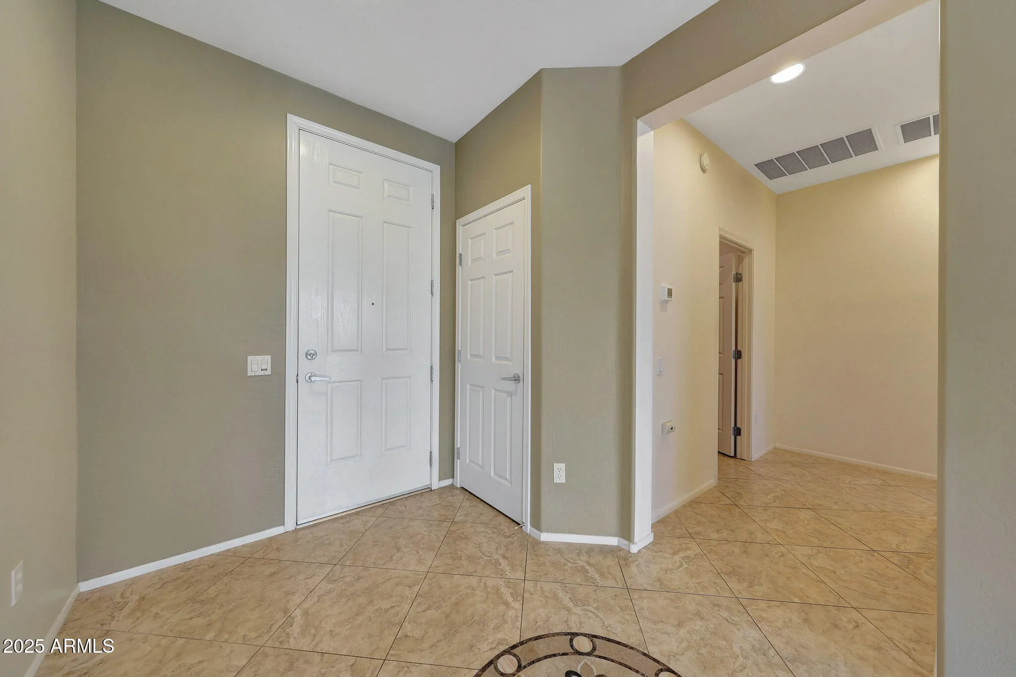 Property Slideshow image 18 of 42 | 16348 w badger pass ln, Surprise, AZ, 85387
