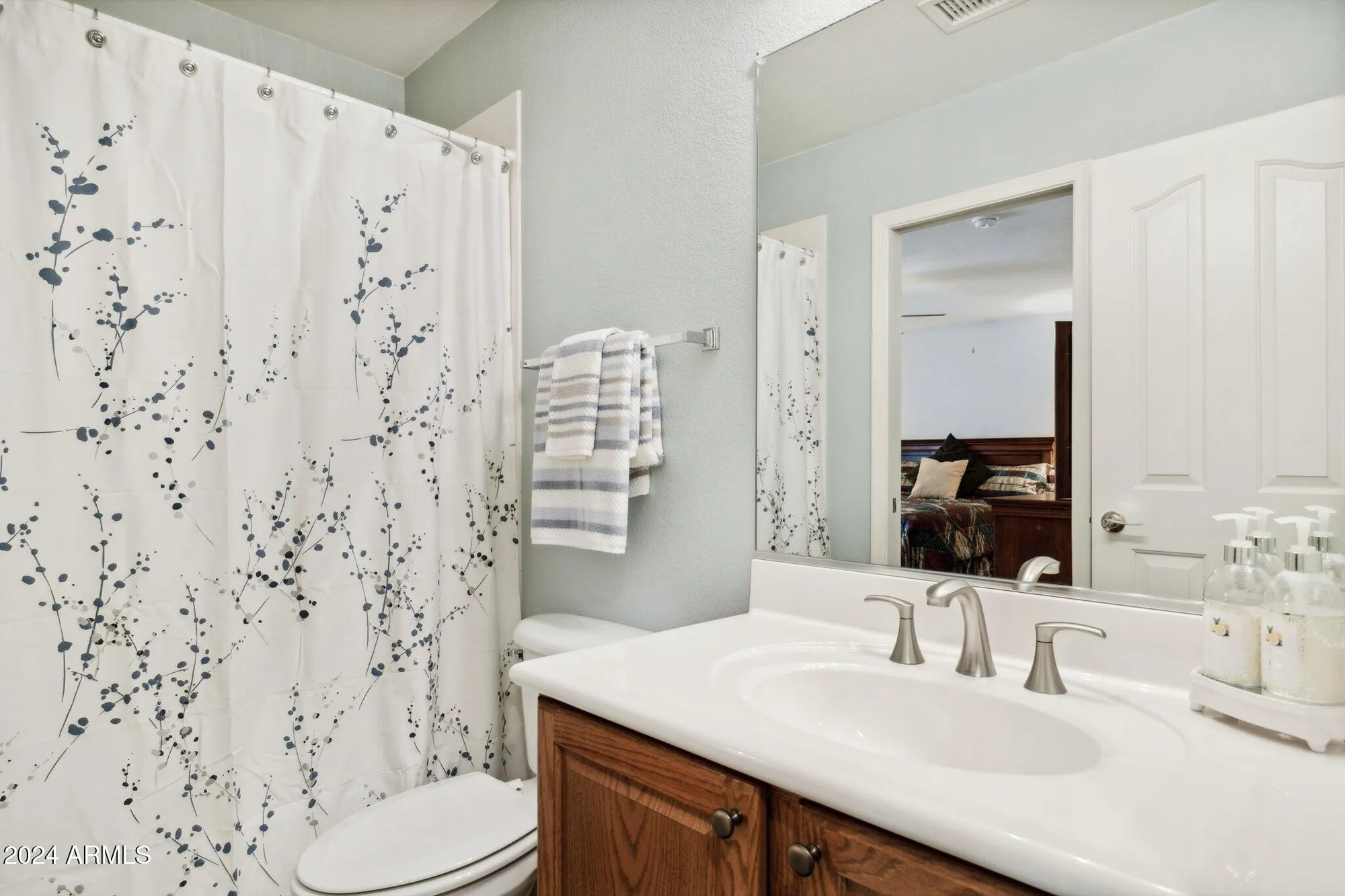 Property Slideshow image 24 of 45 | 15758 w edgemont ave, Goodyear, AZ, 85395