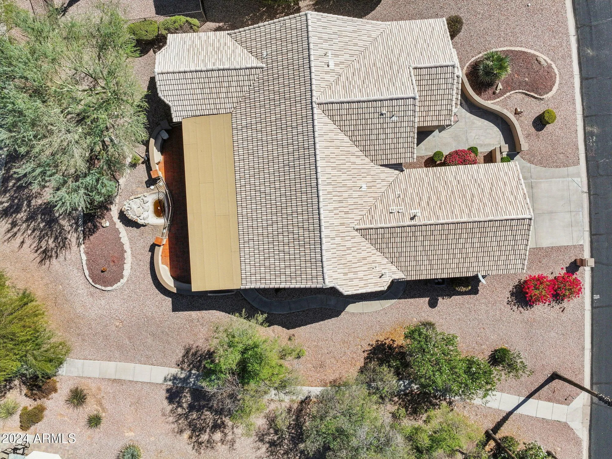 Property Slideshow image 31 of 45 | 15758 w edgemont ave, Goodyear, AZ, 85395