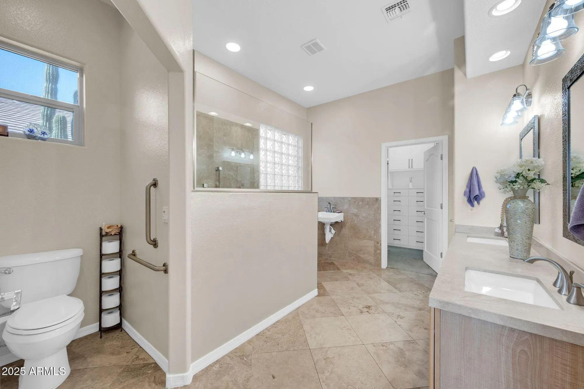 Property Slideshow image 19 of 47 | 6789 s four peaks way, Chandler, AZ, 85249