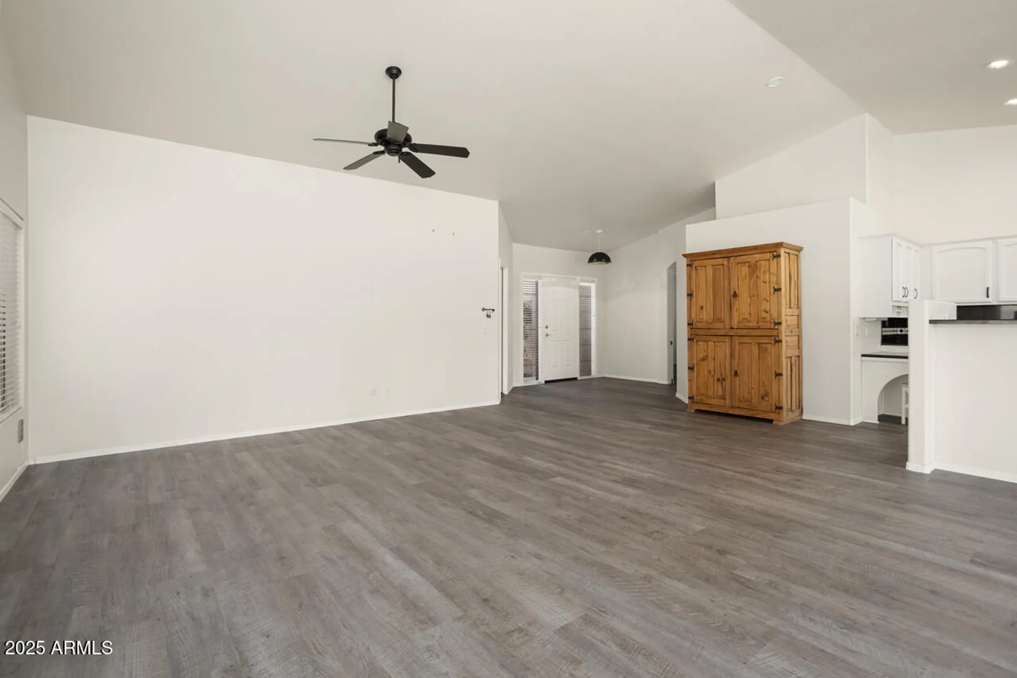 Property Slideshow image 9 of 43 | 14717 w avalon dr, Goodyear, AZ, 85395