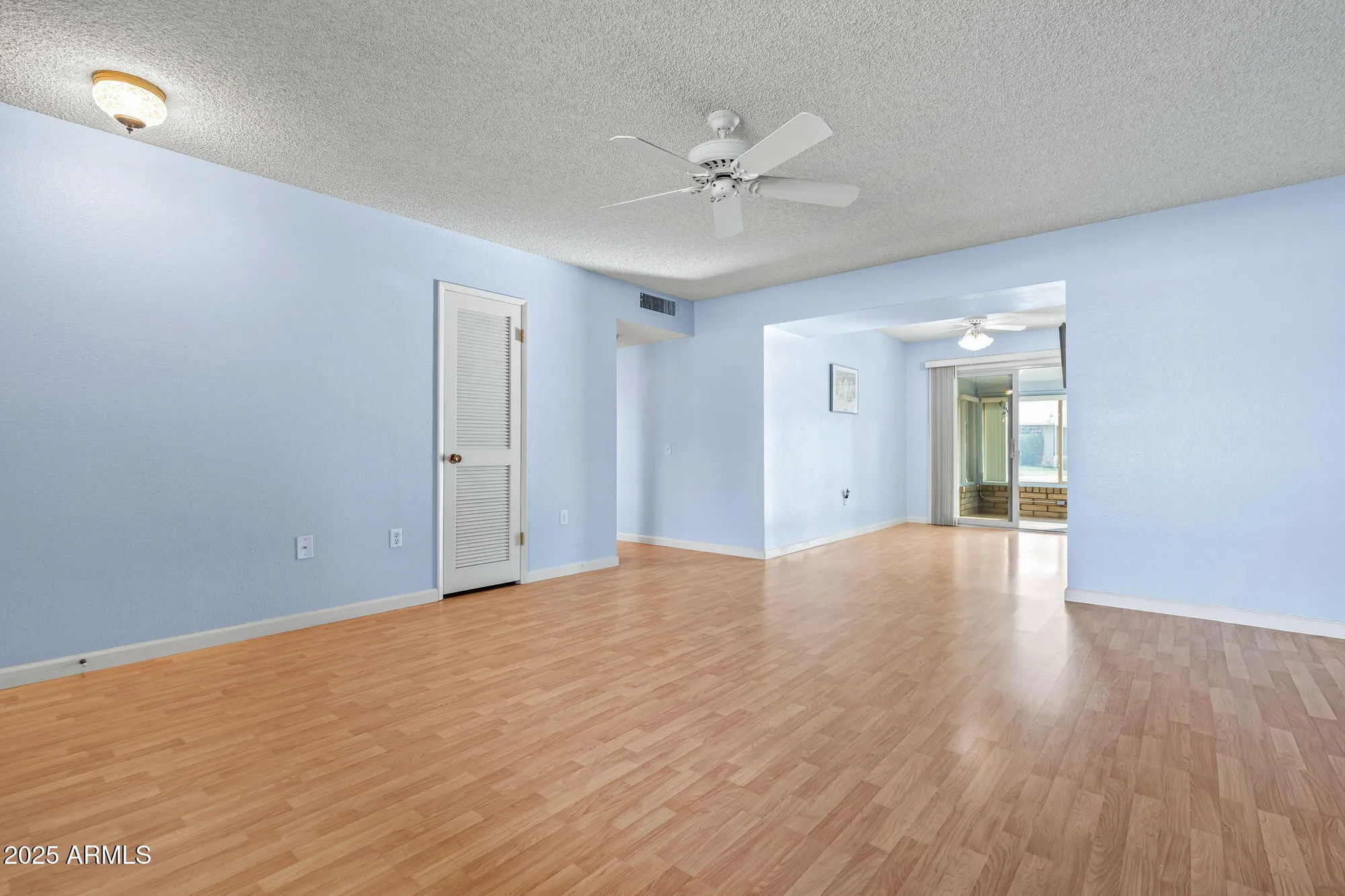 Property Slideshow image 8 of 24 | 9502 w shasta dr, Sun City, AZ, 85351