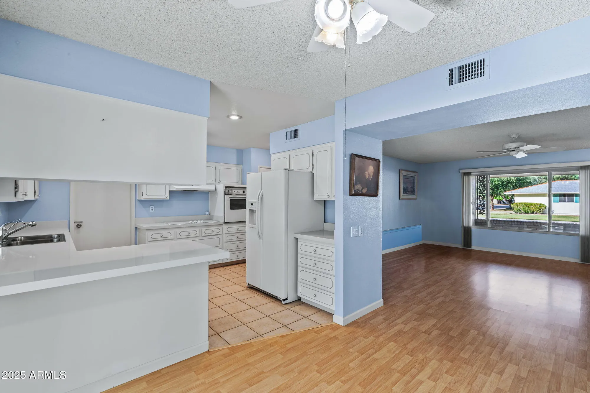 Property Slideshow image 4 of 24 | 9502 w shasta dr, Sun City, AZ, 85351