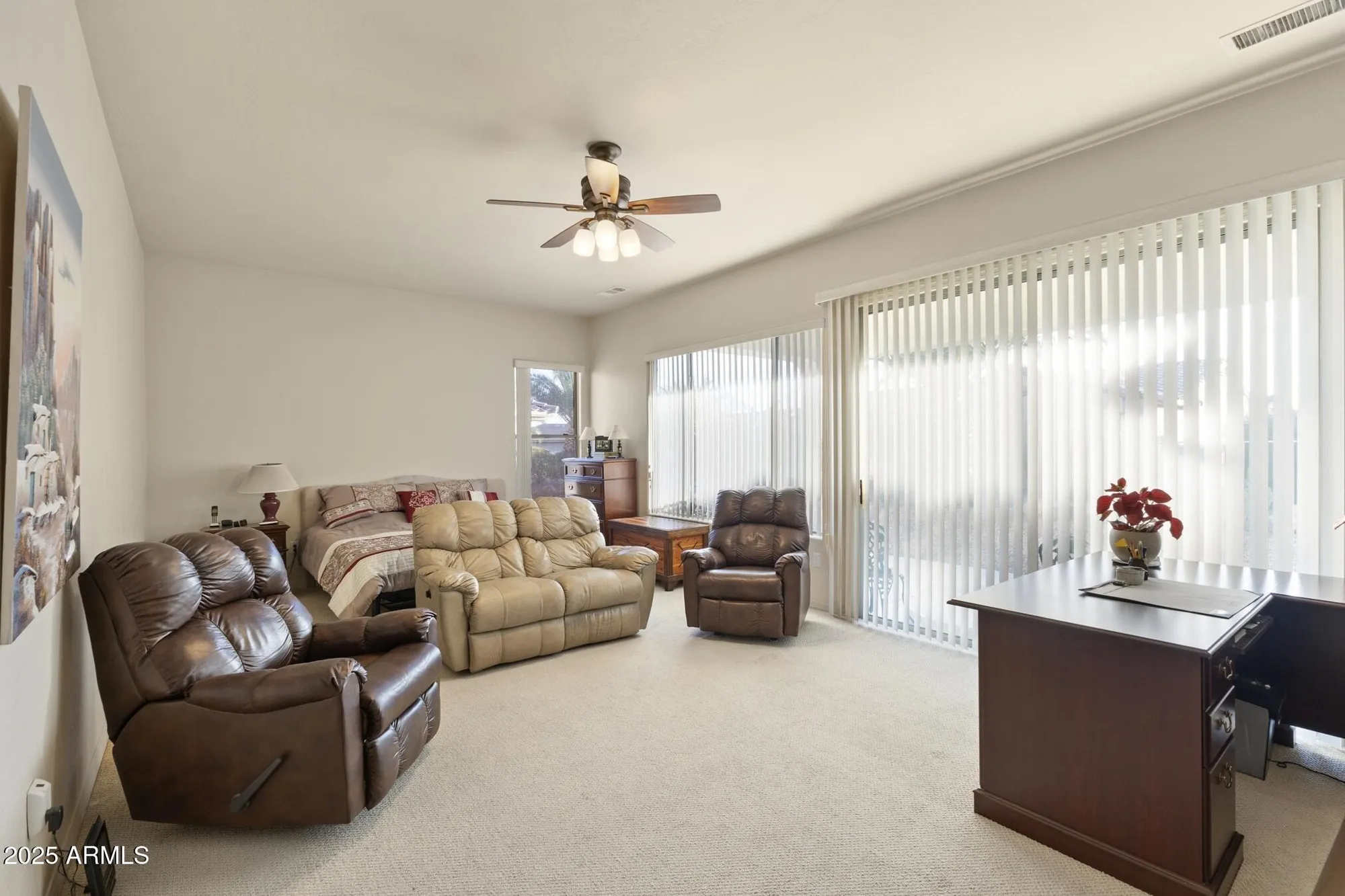 Property Slideshow image 17 of 49 | 16927 w desert blossom way, Surprise, AZ, 85387