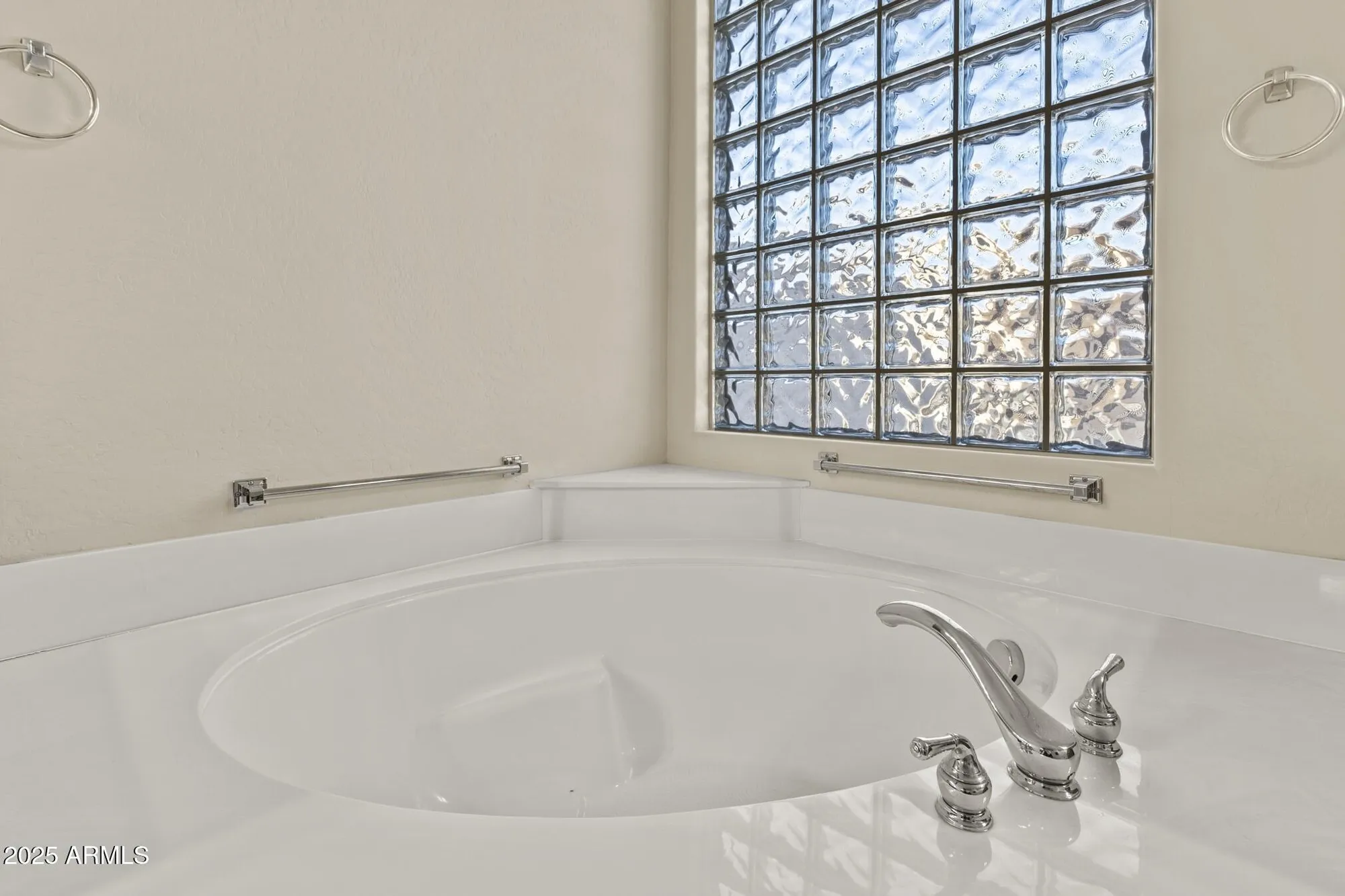 Property Slideshow image 22 of 49 | 16927 w desert blossom way, Surprise, AZ, 85387