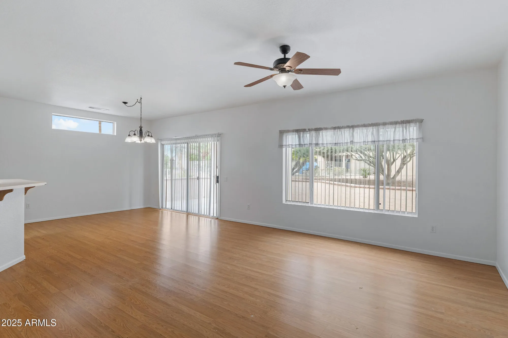 Property Slideshow image 9 of 35 | 16068 w glendora ct, Surprise, AZ, 85374