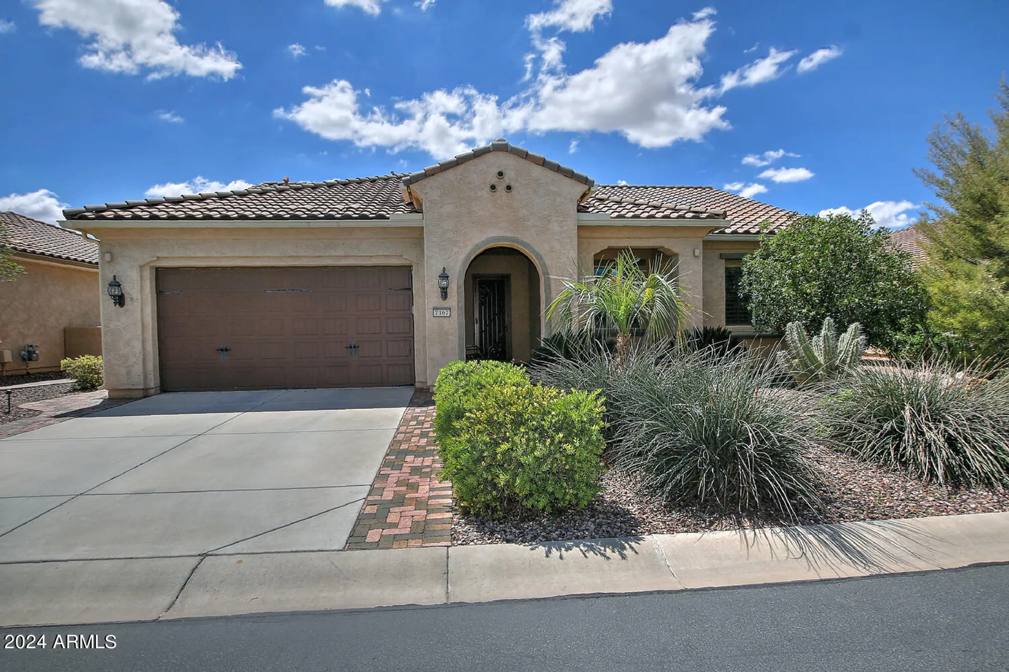Property Slideshow image 1 of 97 | 7167 w merriweather way, Florence, AZ, 85132