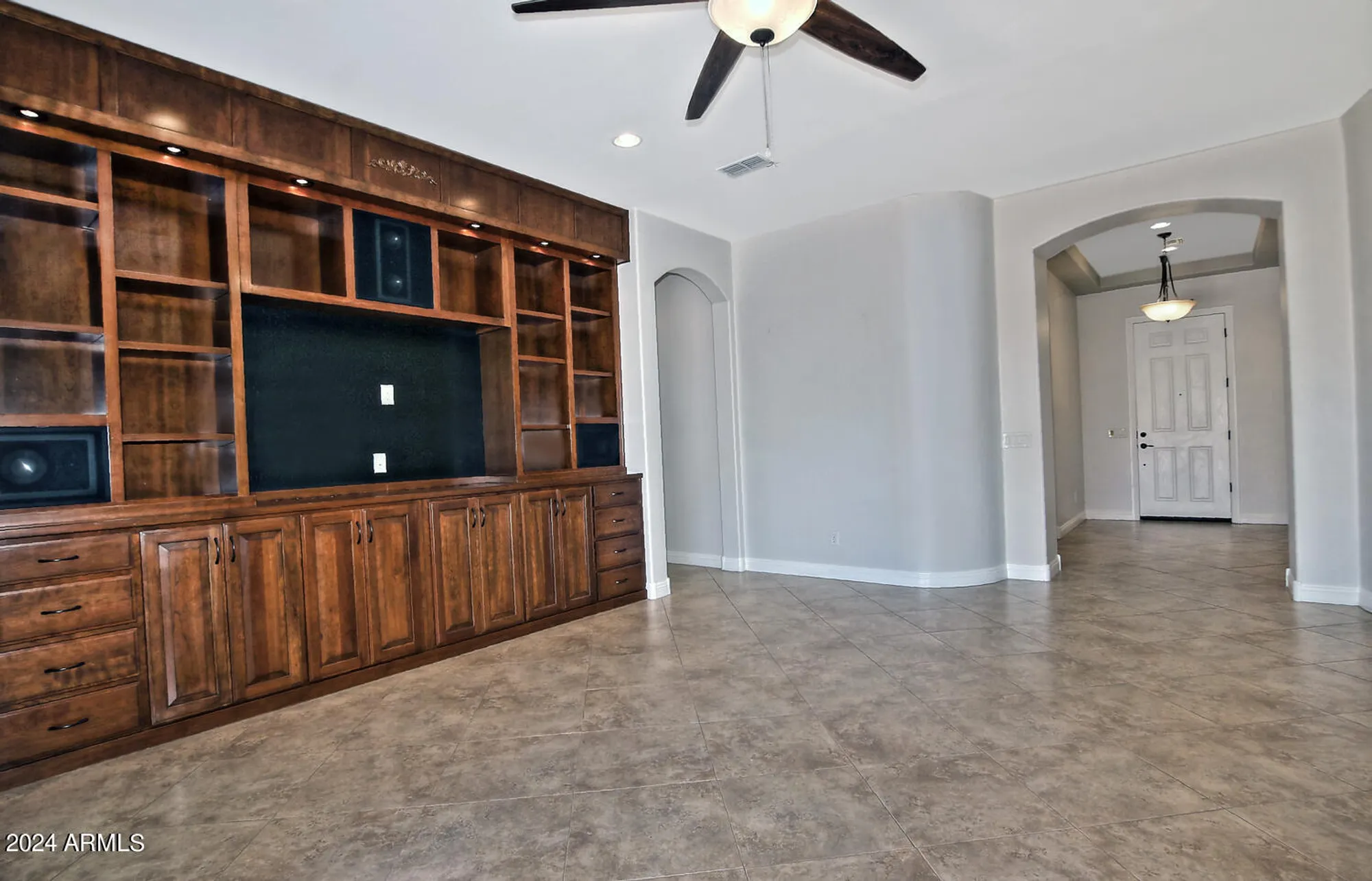 Property Slideshow image 6 of 97 | 7167 w merriweather way, Florence, AZ, 85132
