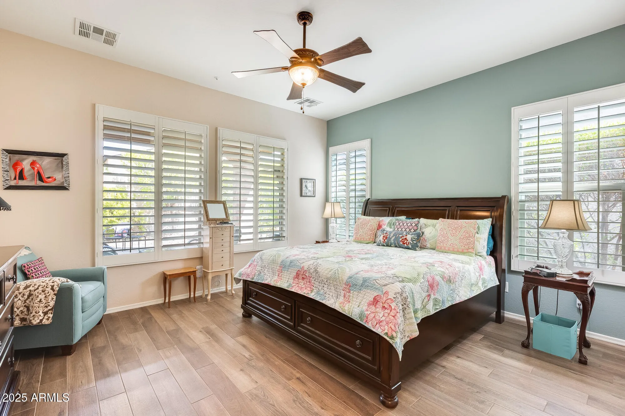 Property Slideshow image 9 of 29 | 12964 w fossil dr, Peoria, AZ, 85383