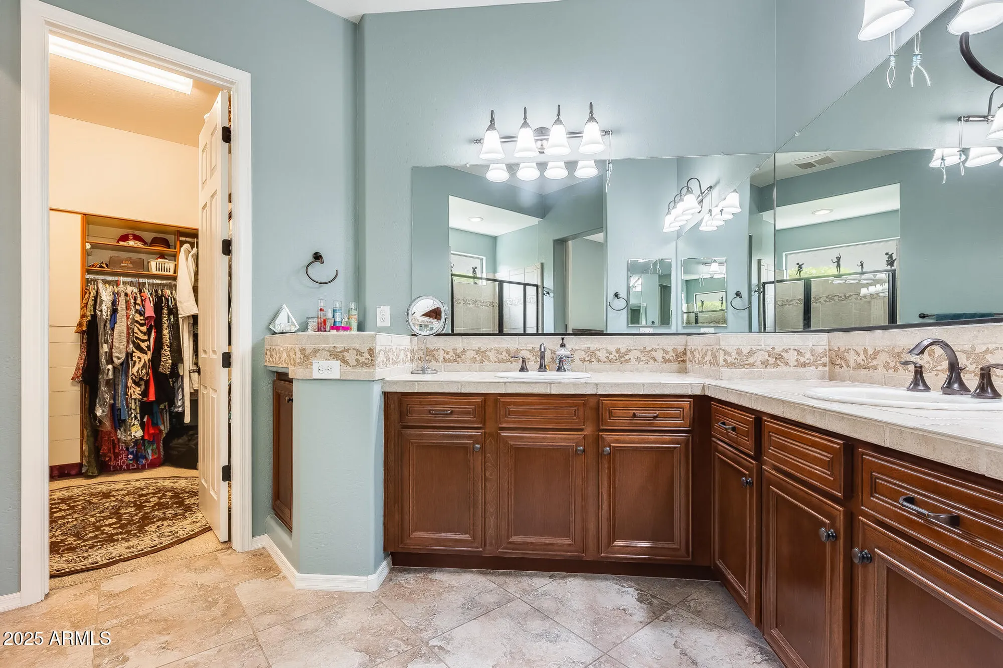 Property Slideshow image 11 of 29 | 12964 w fossil dr, Peoria, AZ, 85383