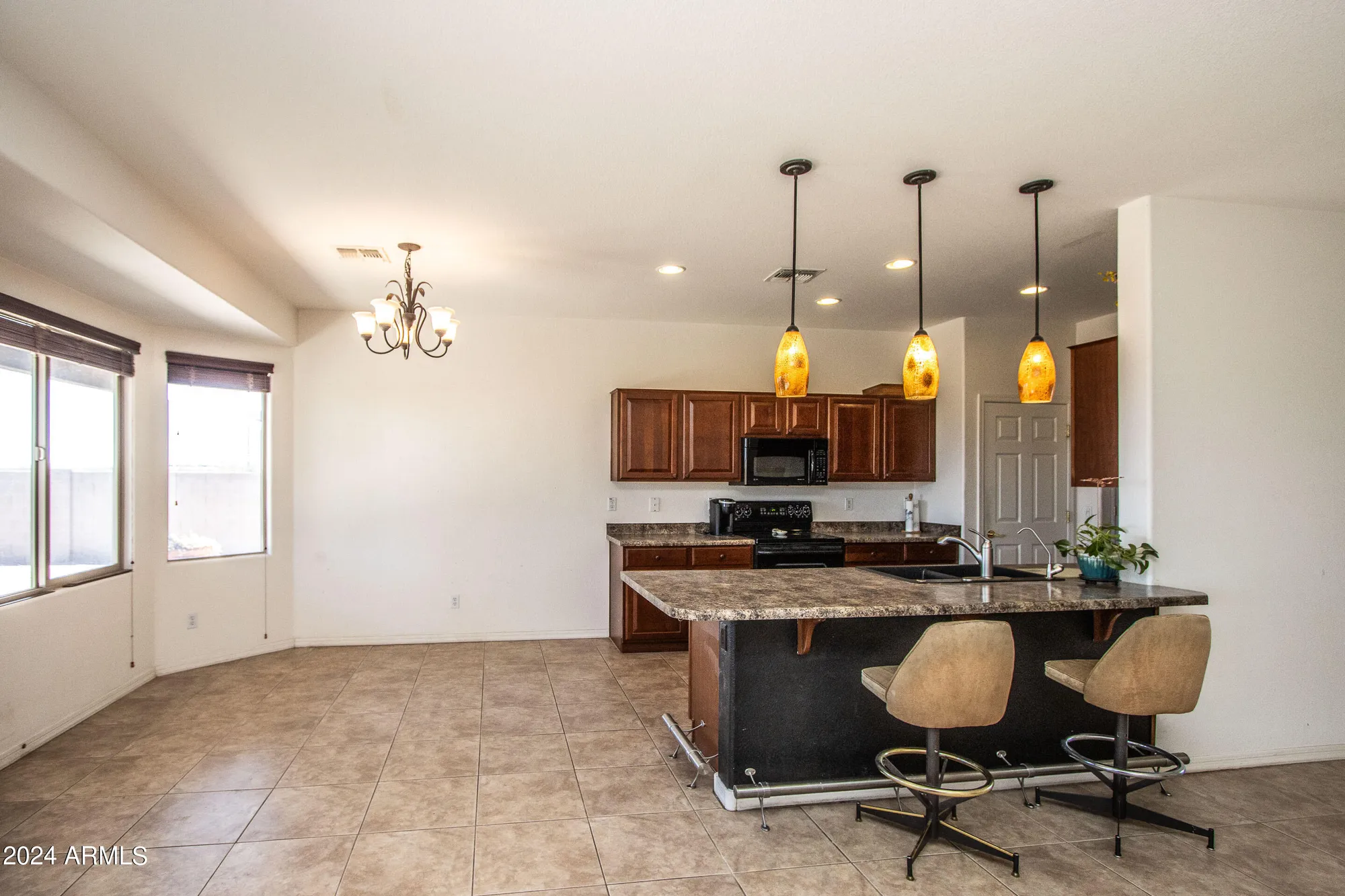 Property Slideshow image 9 of 29 | 3581 e gleneagle pl, Chandler, AZ, 85249