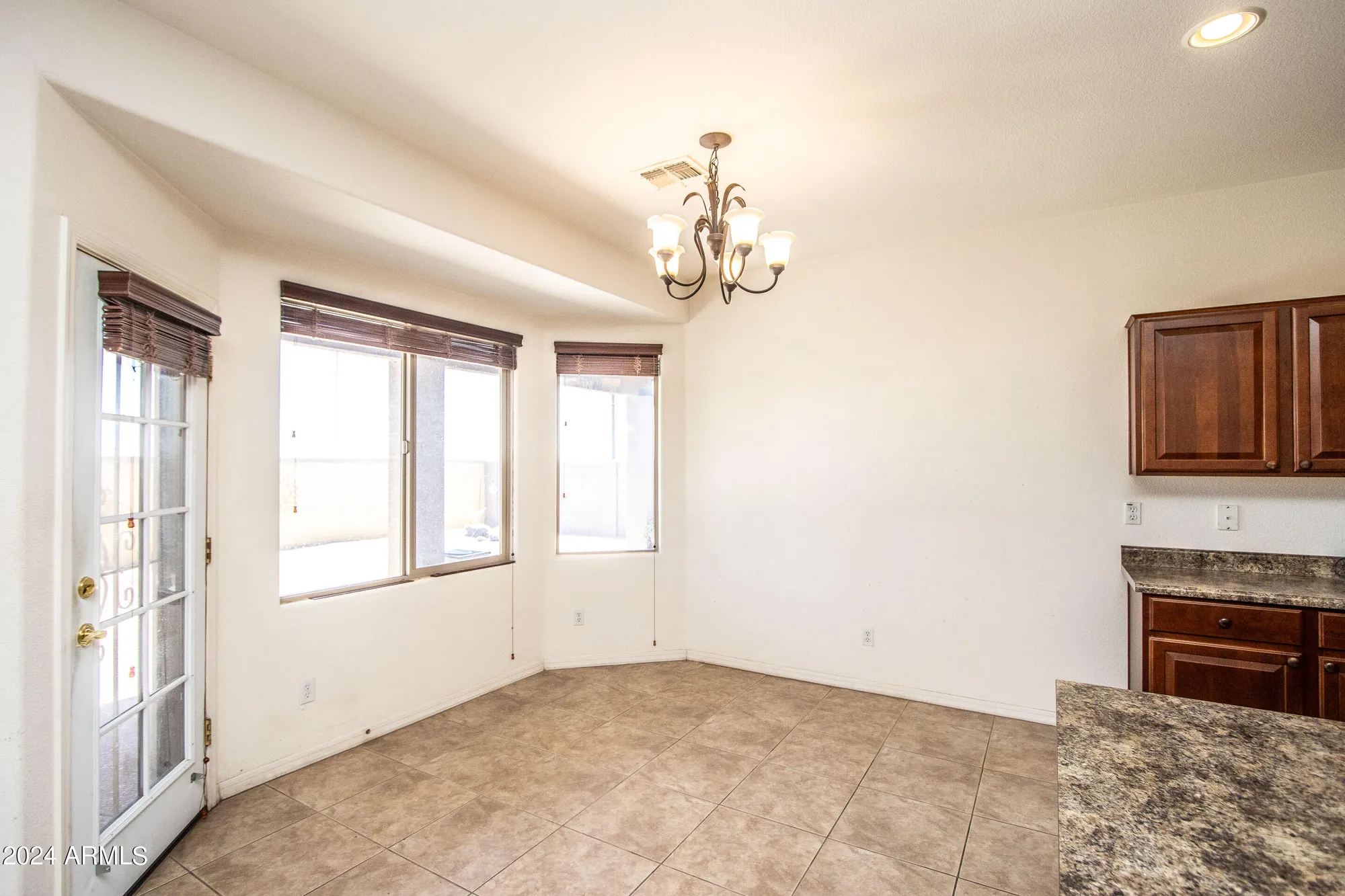 Property Slideshow image 10 of 29 | 3581 e gleneagle pl, Chandler, AZ, 85249