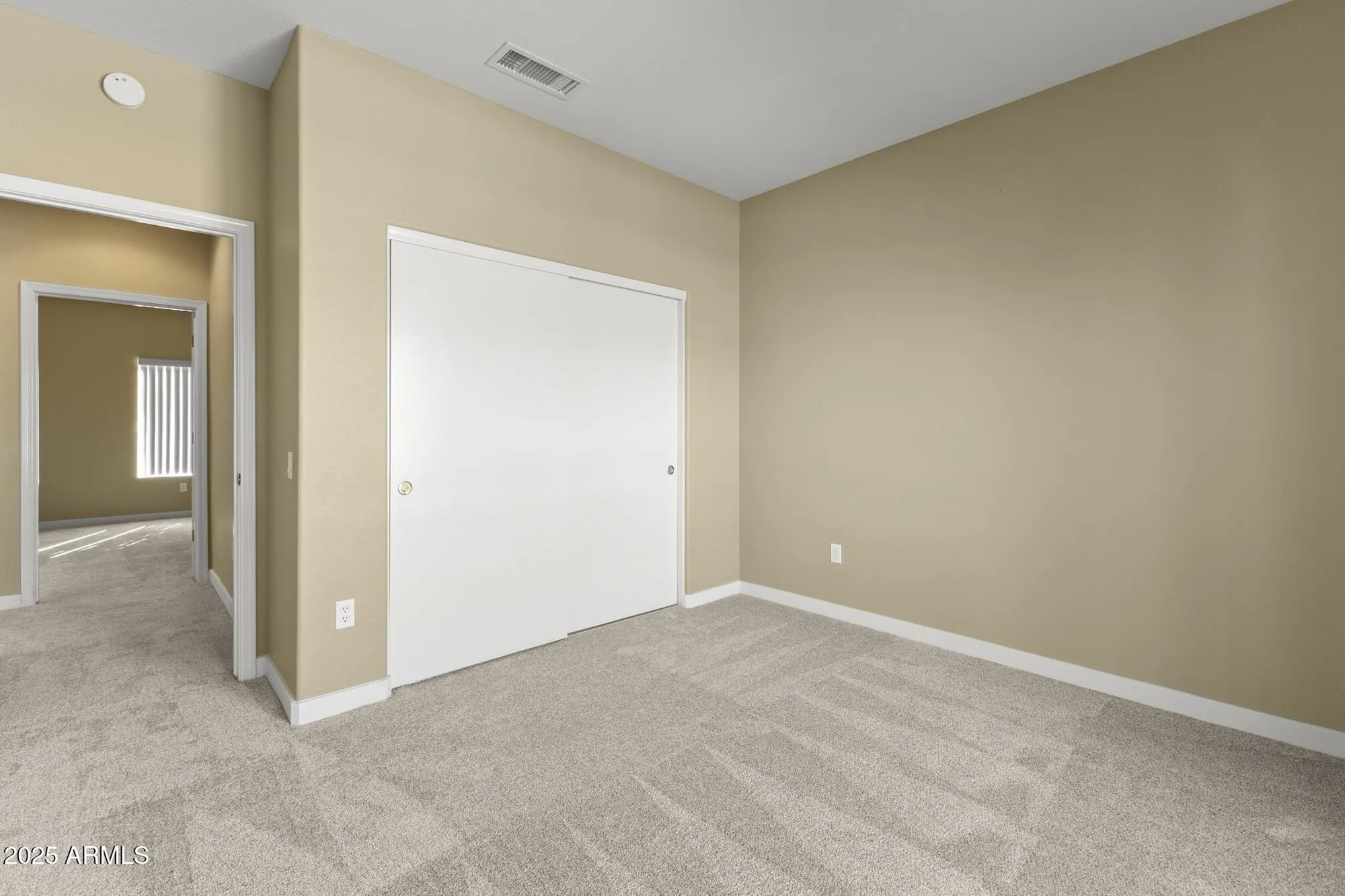 Property Slideshow image 18 of 40 | 17451 n saddle ridge dr, Surprise, AZ, 85374