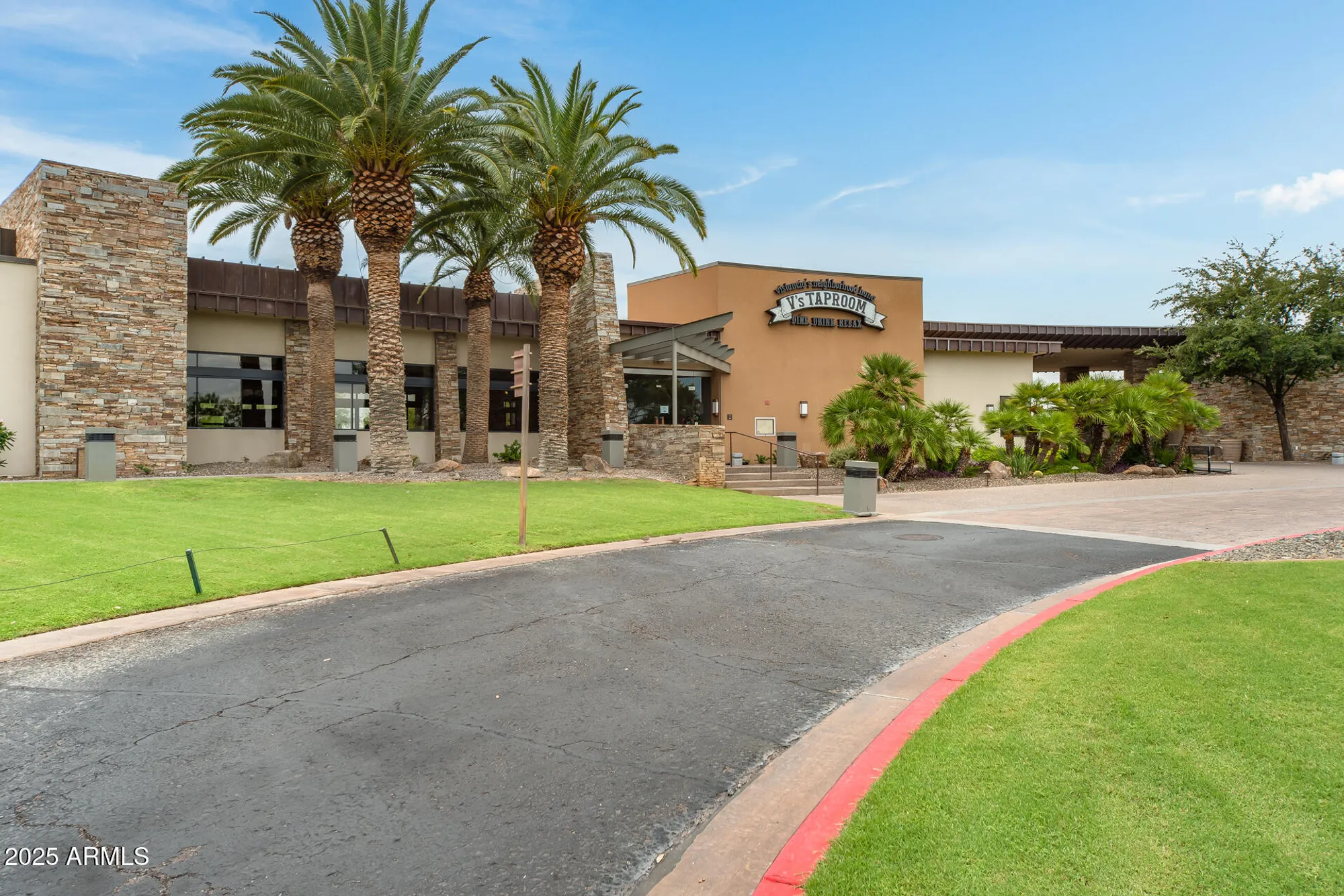 Property Slideshow image 25 of 29 | 12964 w fossil dr, Peoria, AZ, 85383