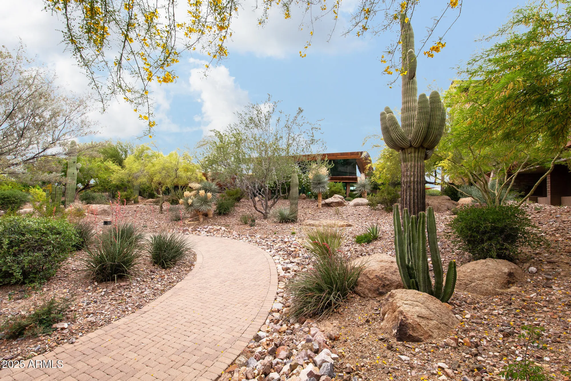 Property Slideshow image 27 of 29 | 12964 w fossil dr, Peoria, AZ, 85383