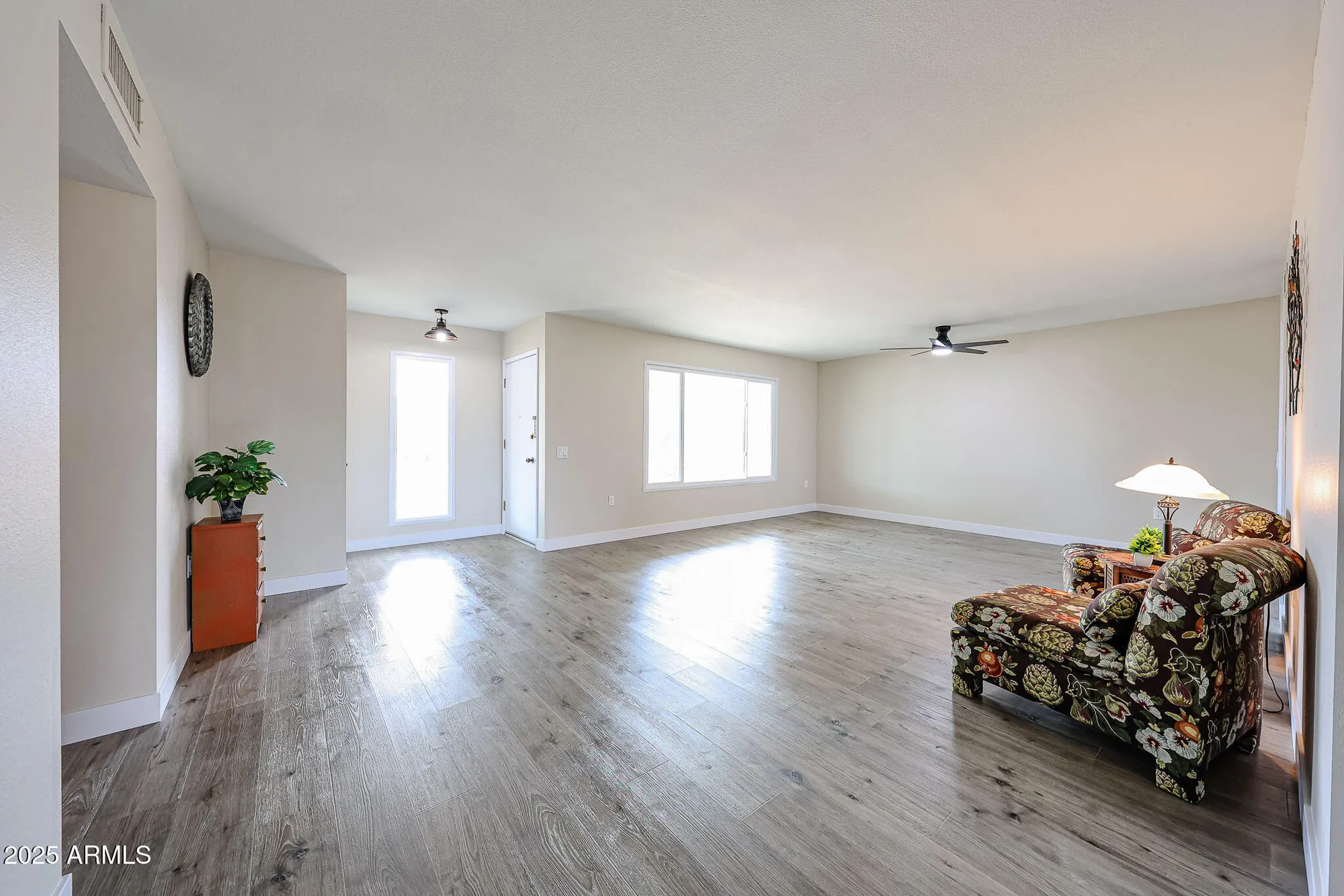 Property Slideshow image 7 of 39 | 9834 w emberwood dr, Sun City, AZ, 85351