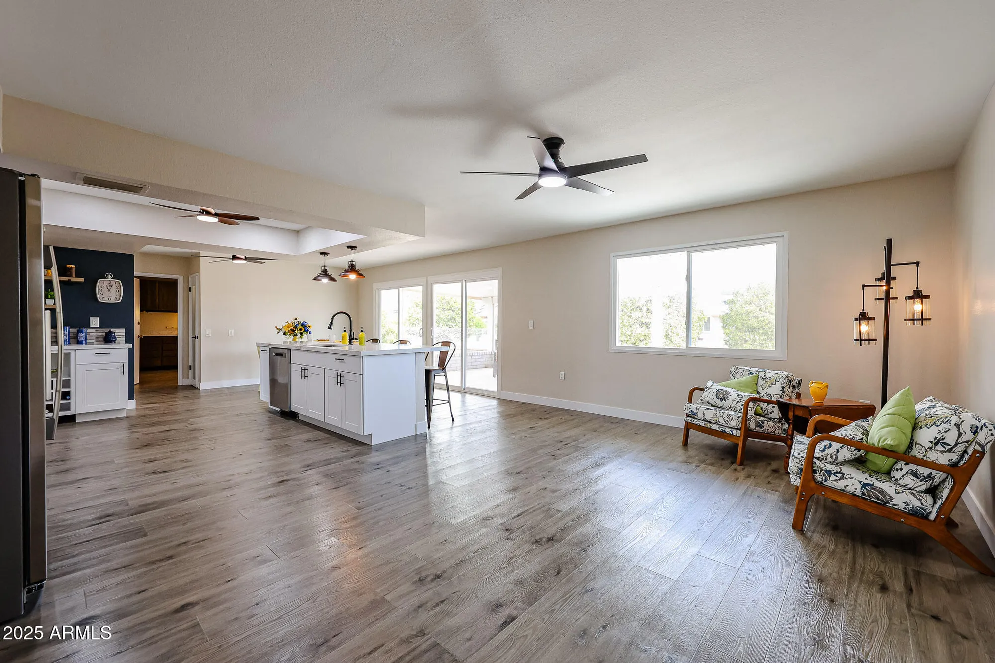 Property Slideshow image 10 of 39 | 9834 w emberwood dr, Sun City, AZ, 85351